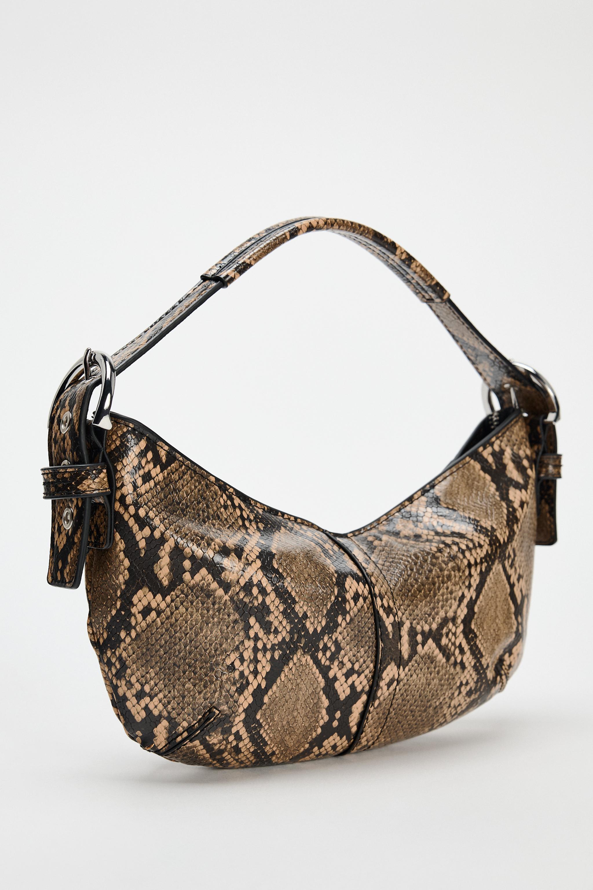 ANIMAL PRINT SHOULDER BAG Product Image