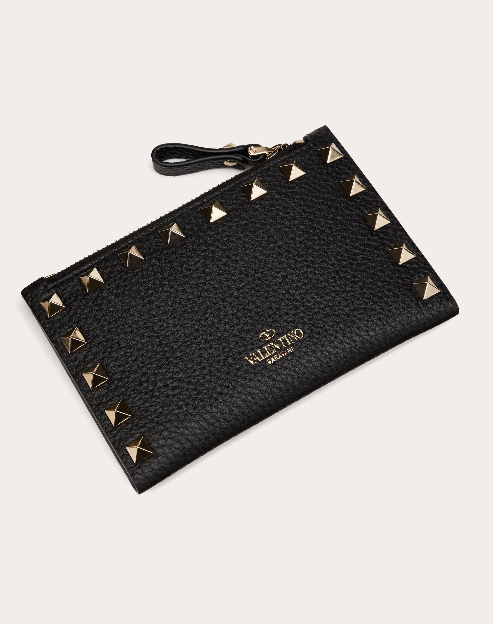Rockstud Grainy Calfskin Cardholder With Zipper Product Image