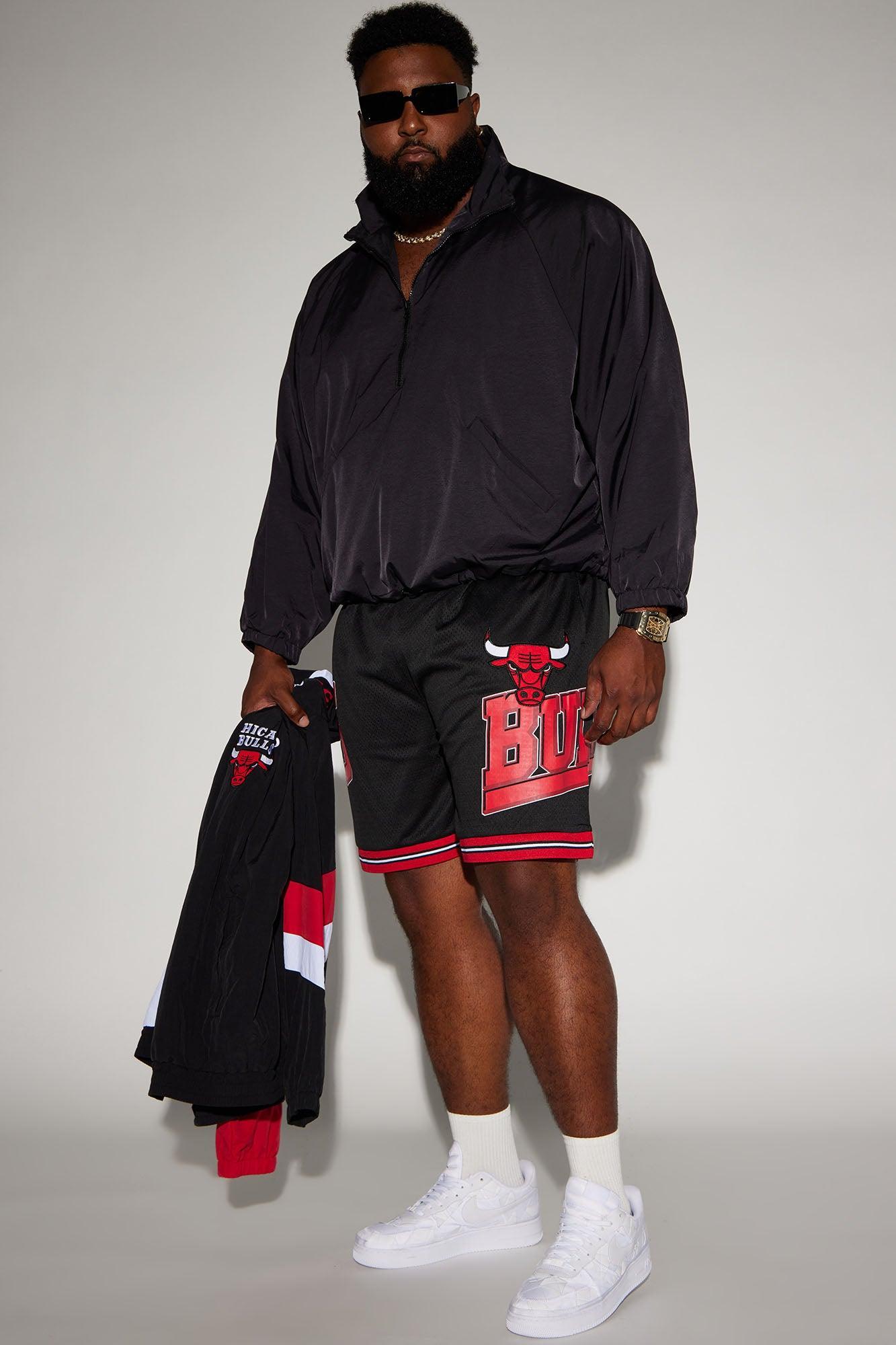 Bulls Step Back Mesh Shorts - Black Product Image