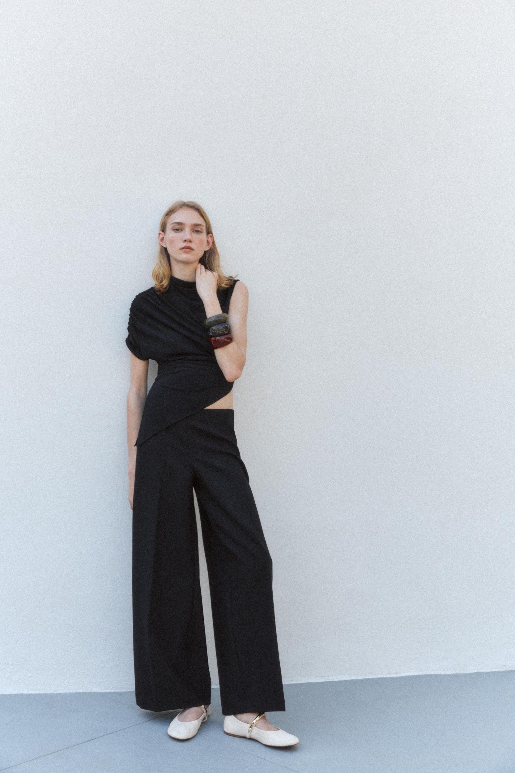 ASYMMETRIC TOP Product Image