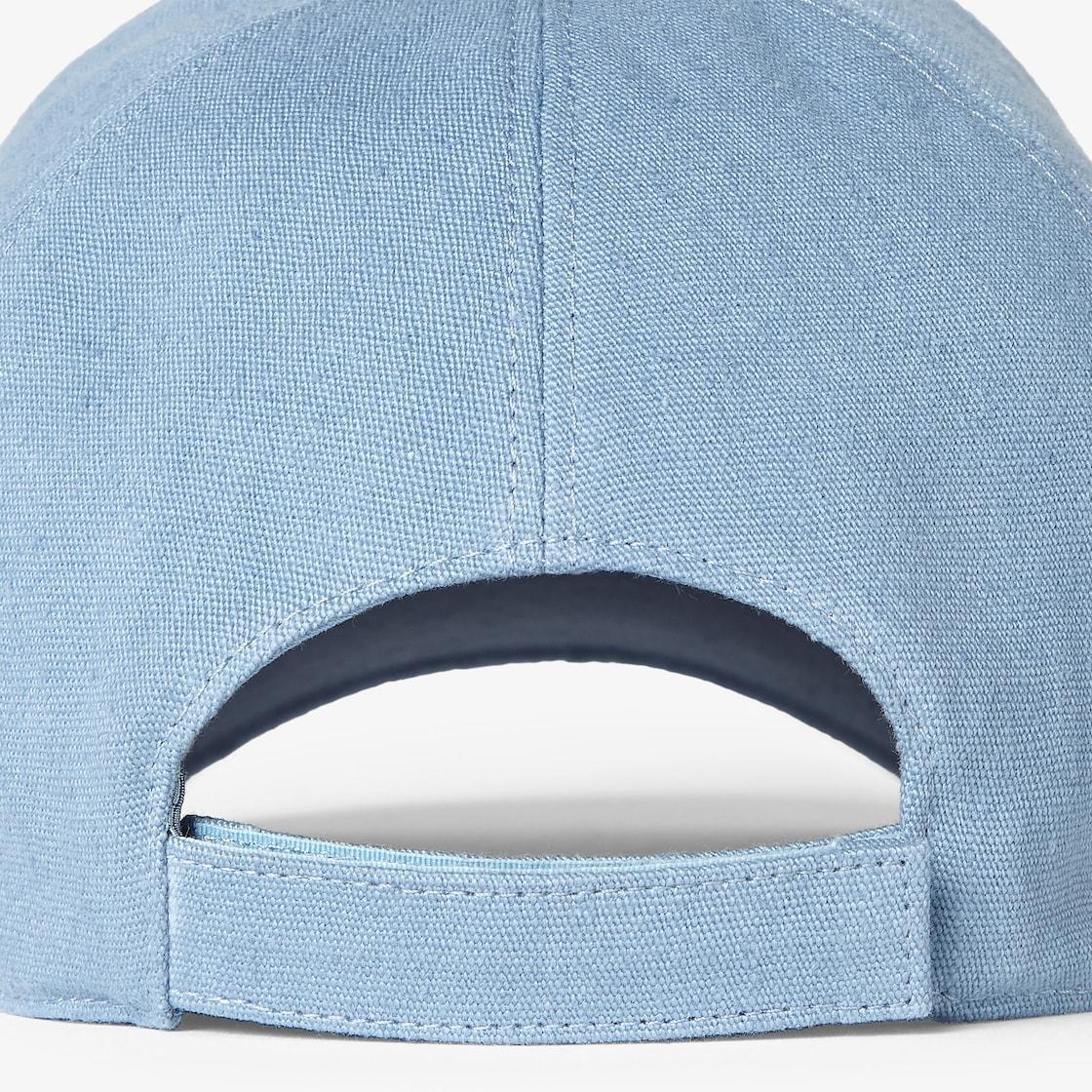 HatLight blue canvas baseball cap Product Image