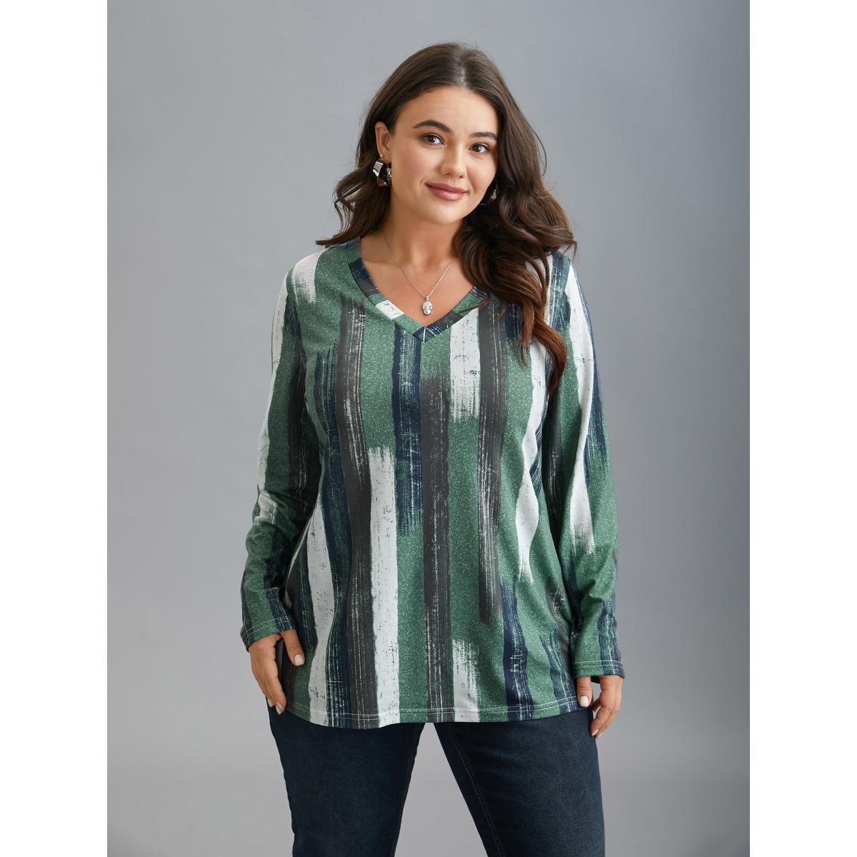 Plus Size Abstract Print V-Neck Fitted T-Shirt Multicolor Women Casual Contrast V-neck Everyday T-shirts BloomChic 18-20/2X Product Image