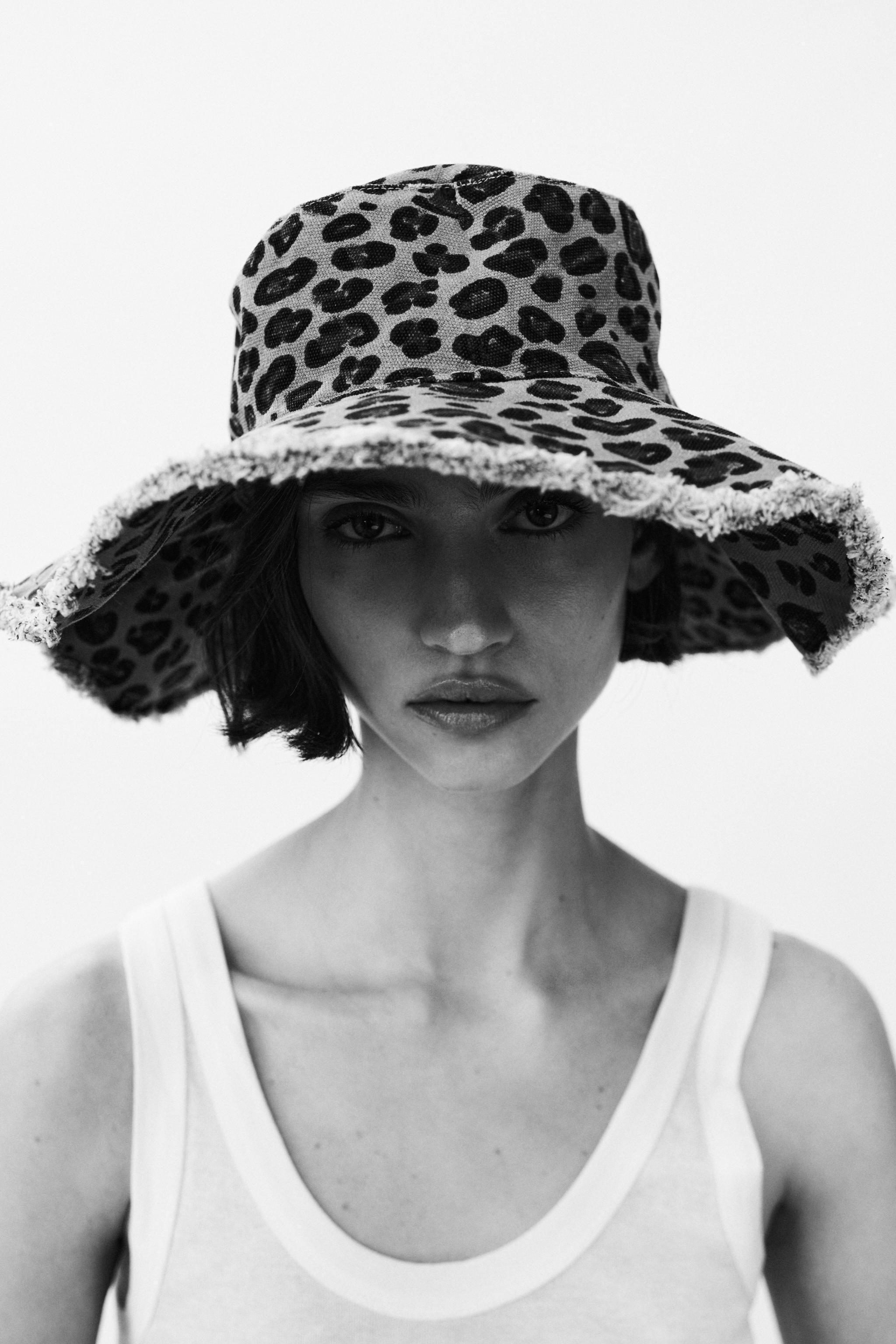 ANIMAL PRINT BUCKET HAT Product Image