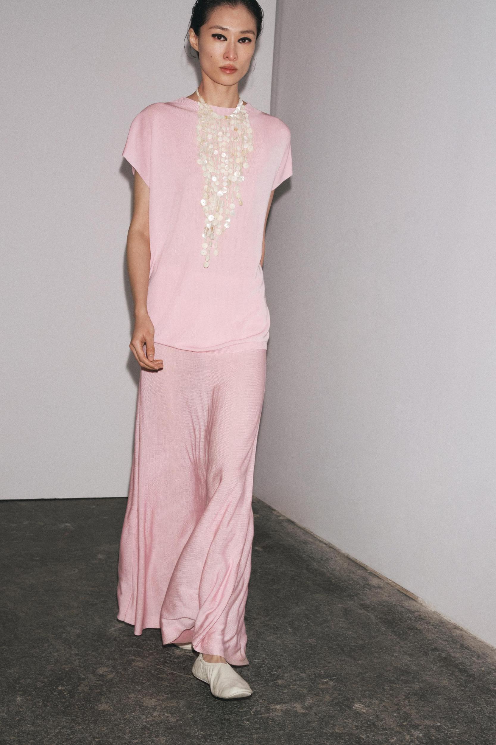 WIDE SLEEVE KNIT TOP Product Image