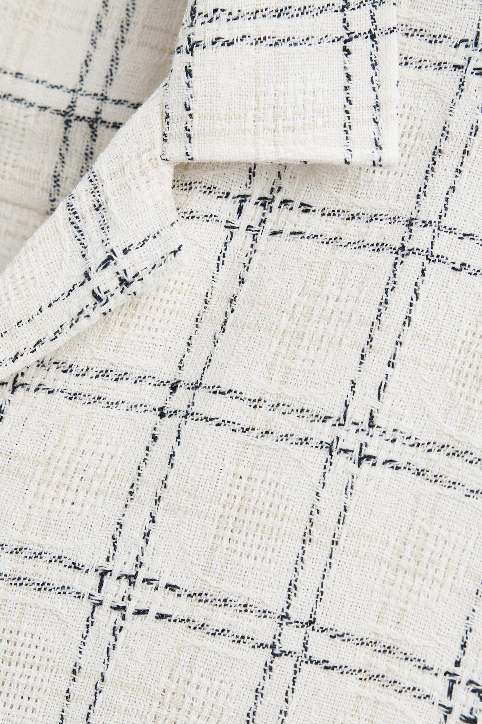 CONTRASTING TEXTURED WEAVE SHIRT Product Image