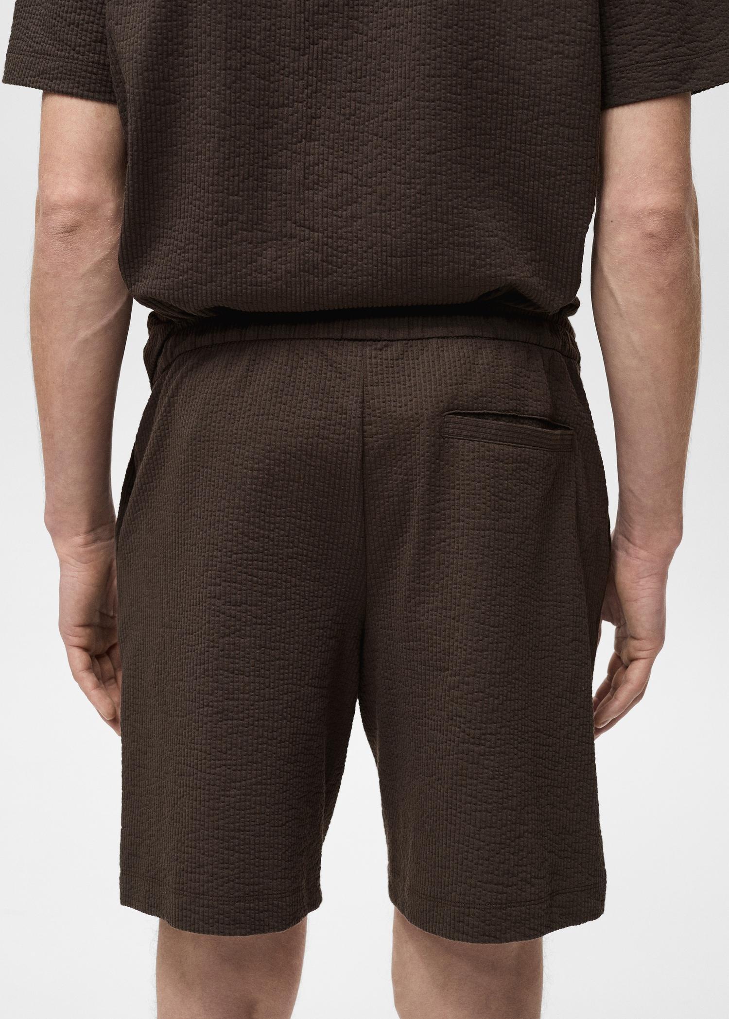Seersucker shorts with drawstring - Men | MANGO USA Product Image