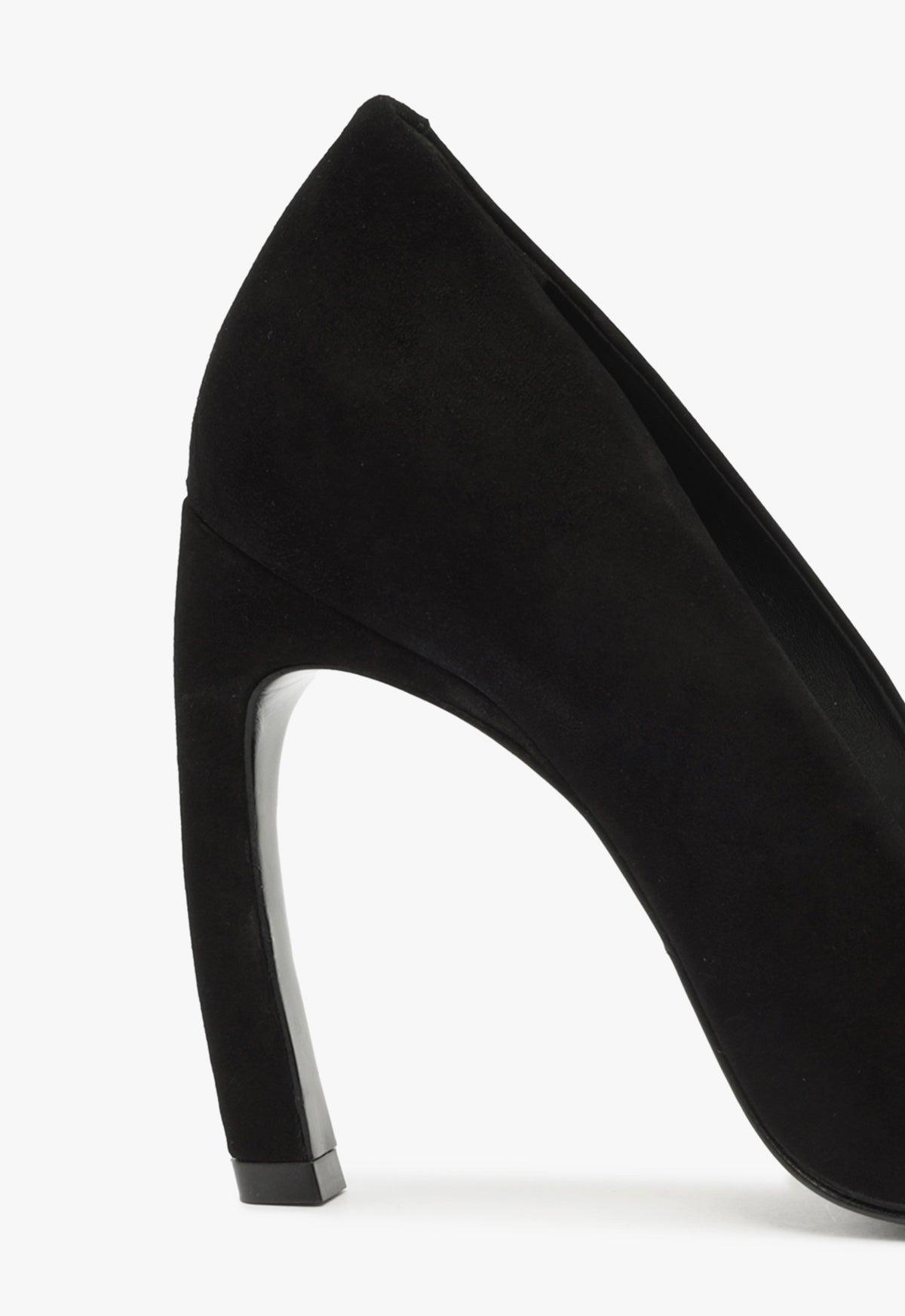 Lou Curve Pump Female Product Image