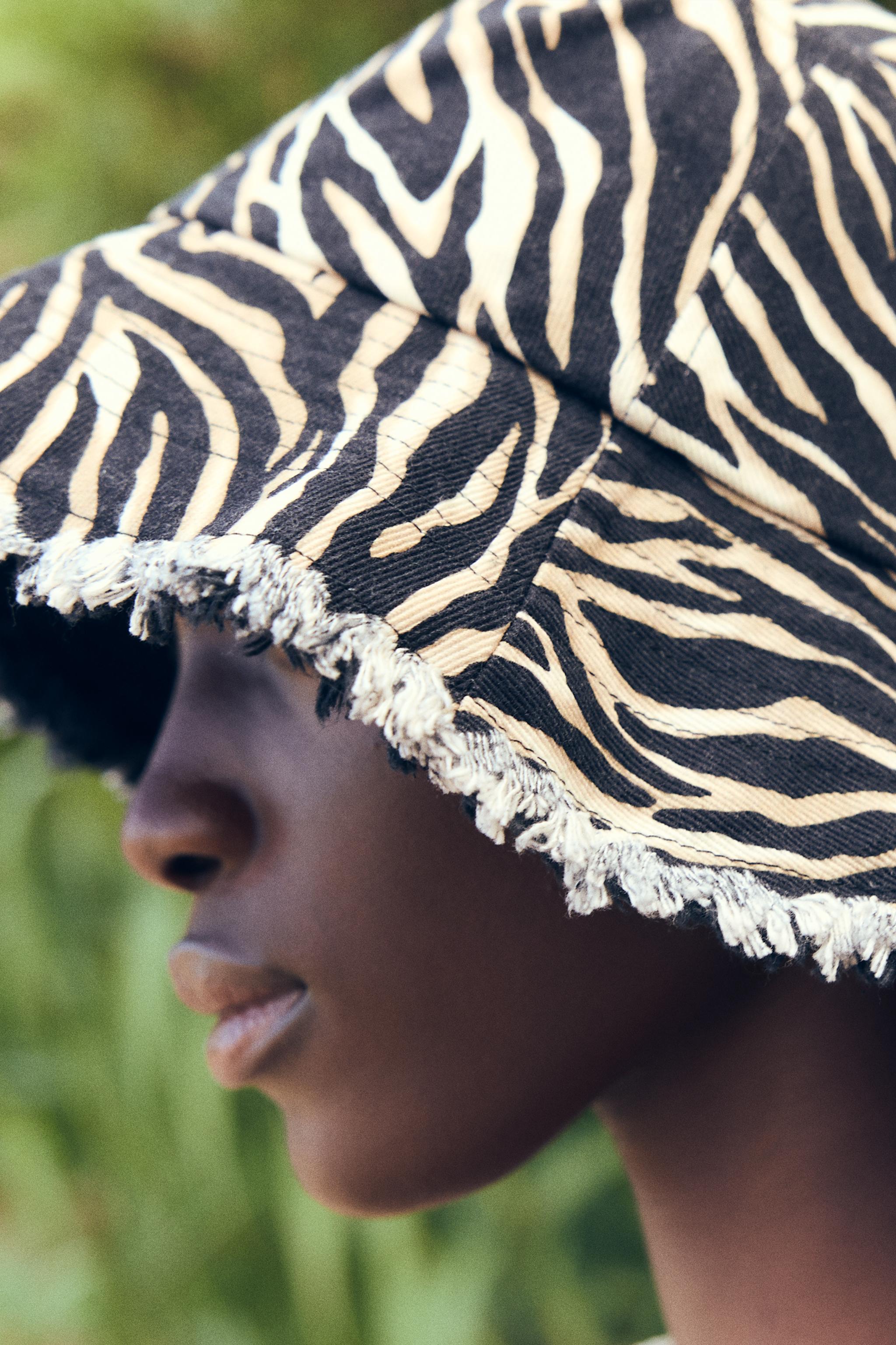 ANIMAL PRINT BUCKET HAT Product Image