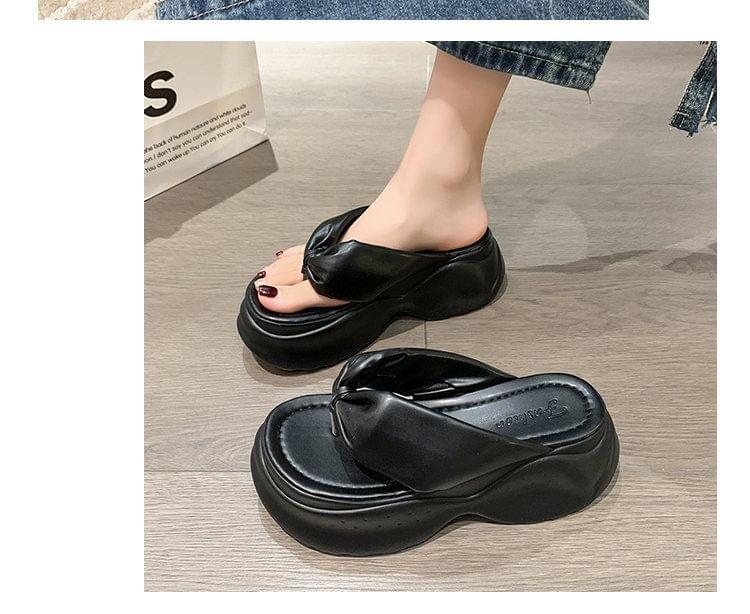 Platform Thong Slide Sandals Product Image
