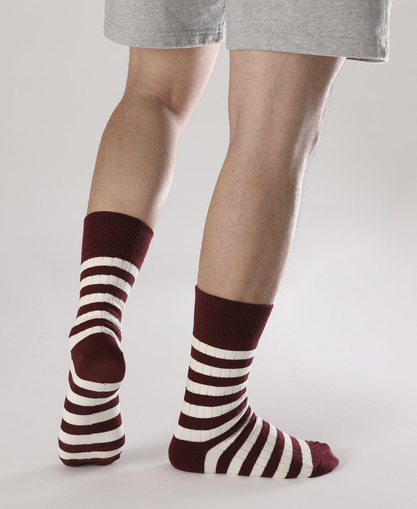 Retro Striped Cotton Socks - Red/White Product Image