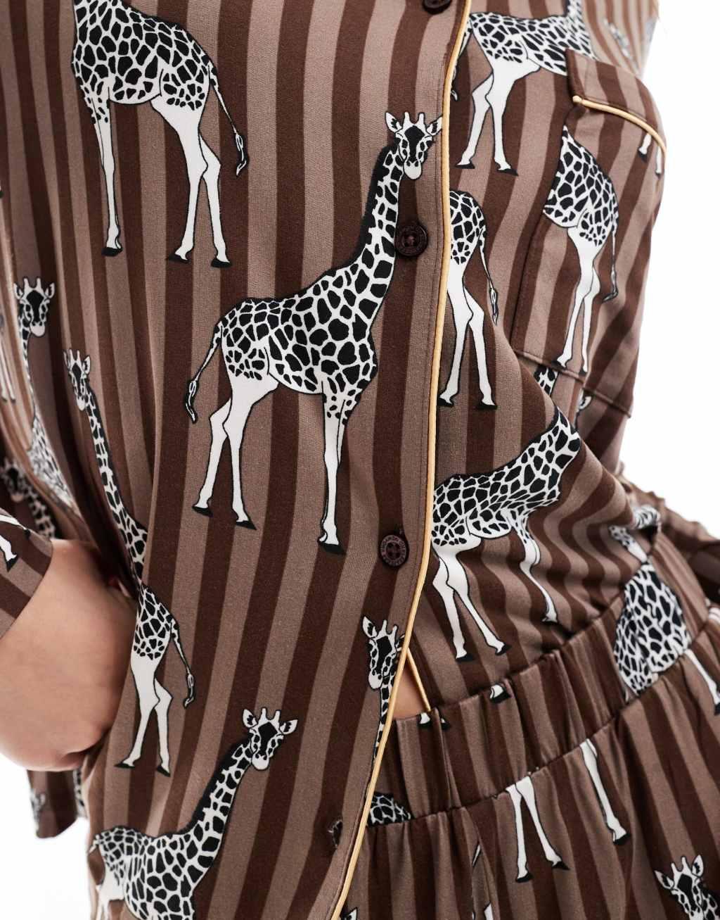 Chelsea Peers Exclusive poly revere top and pants pajama set in brown stripe giraffe print Product Image