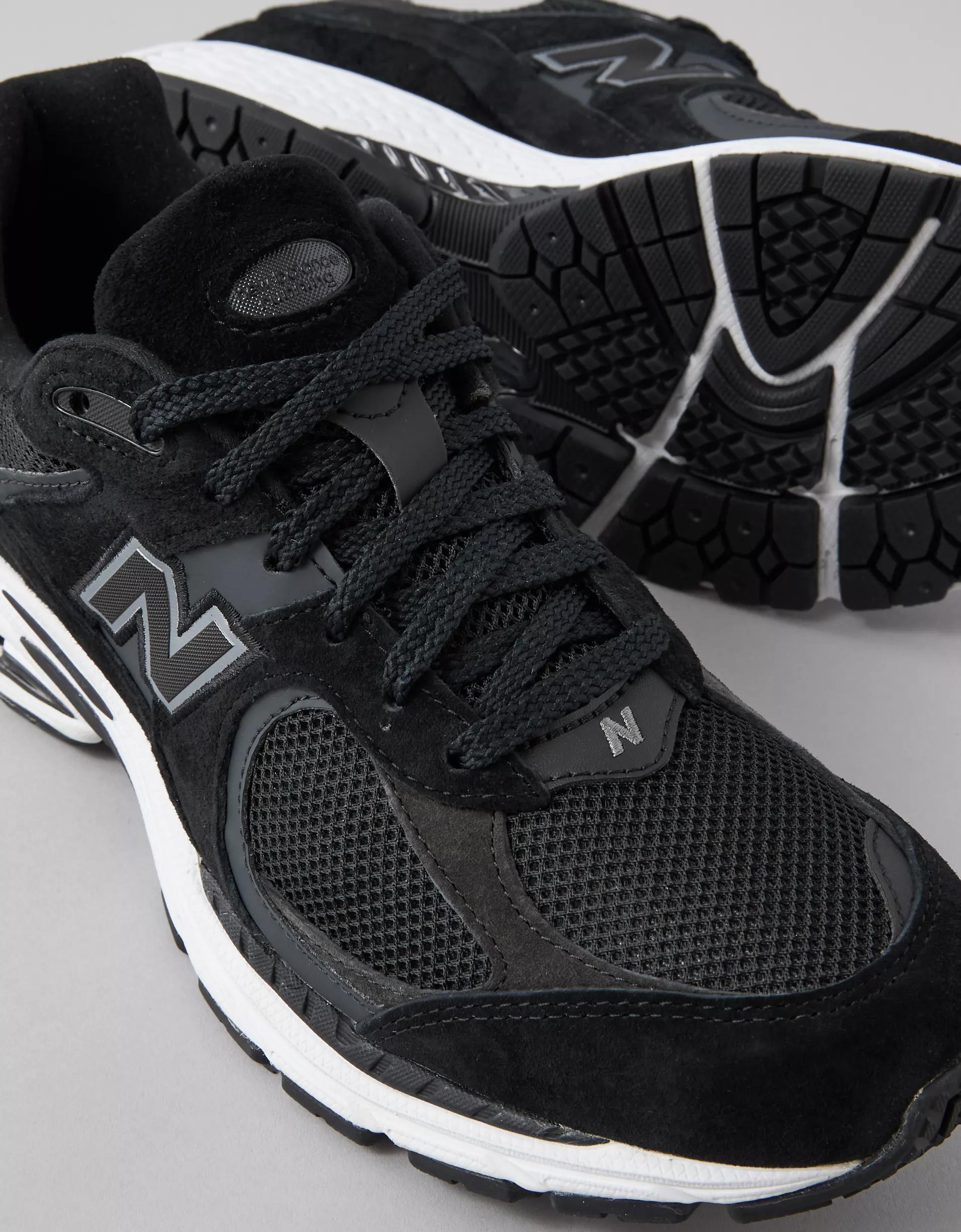 New Balance Men's 2002R Sneaker Product Image