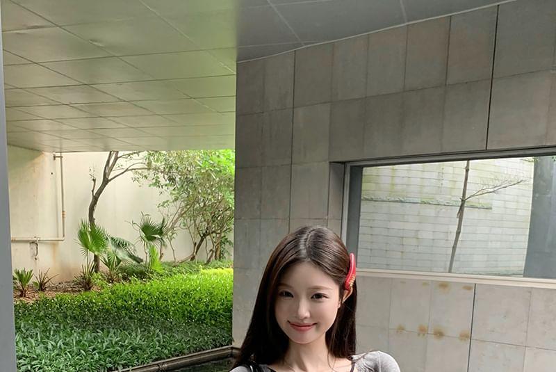 Short-Sleeve Plain Lace Trim Bow Tee Product Image