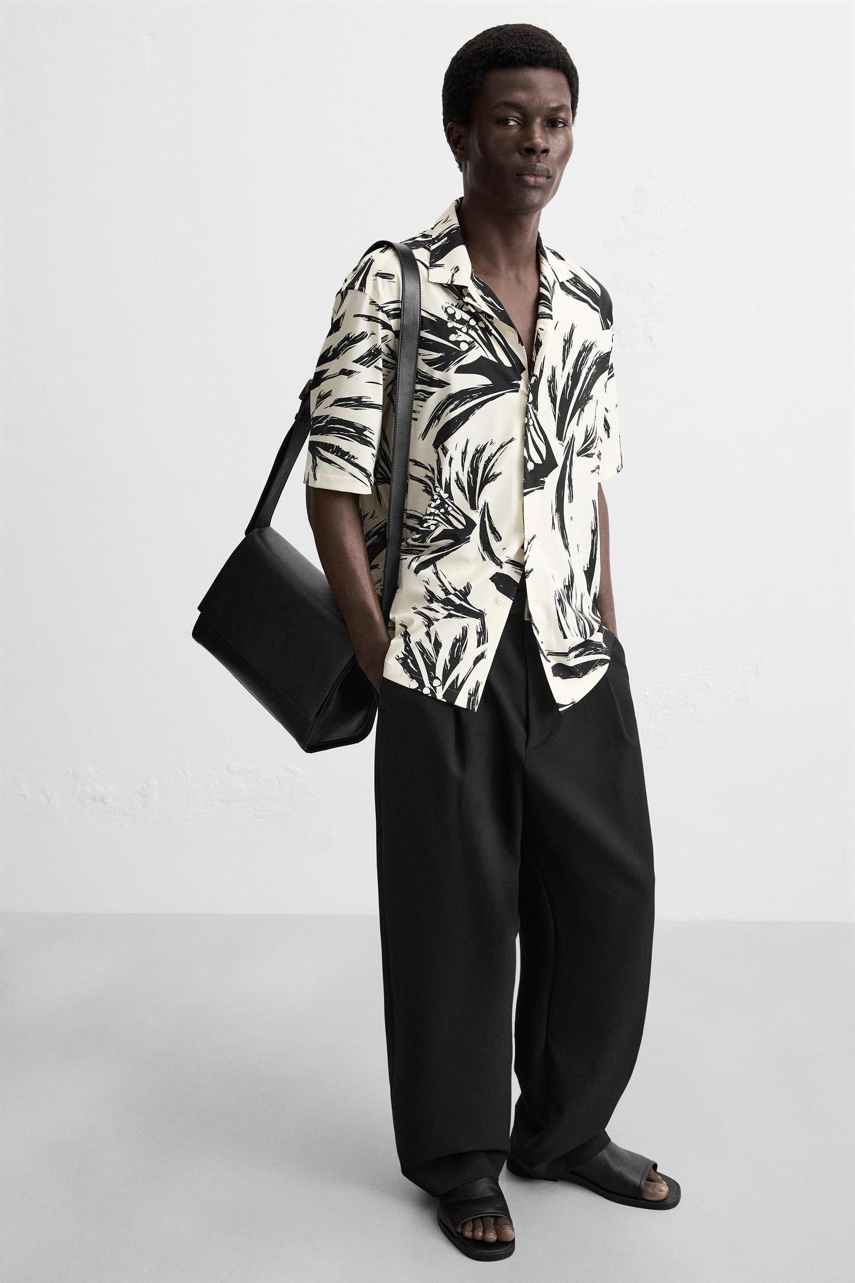 ABSTRACT PRINT STRETCH SHIRT Product Image