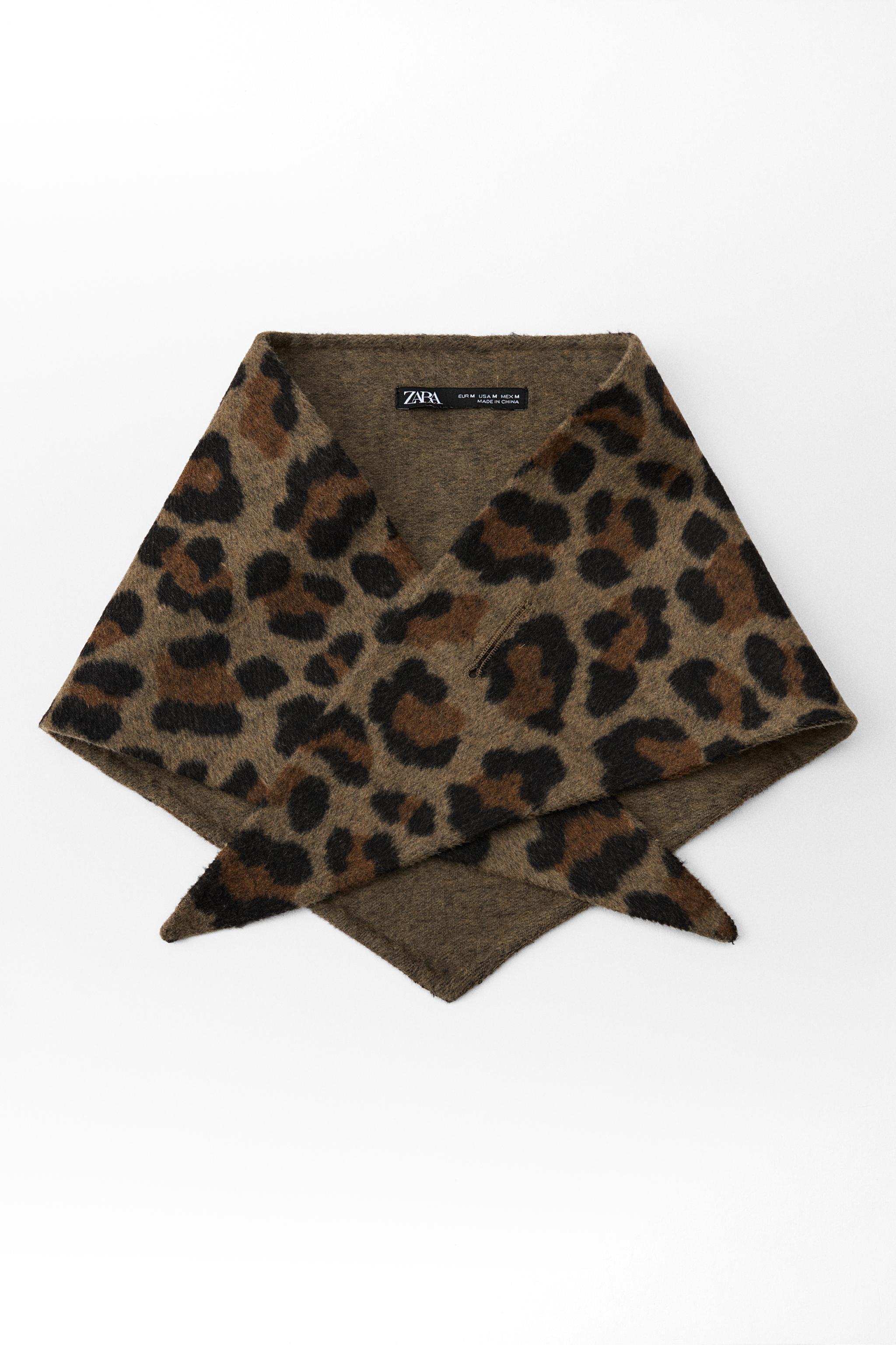 ANIMAL PRINT WOOL BLEND BANDANA Product Image