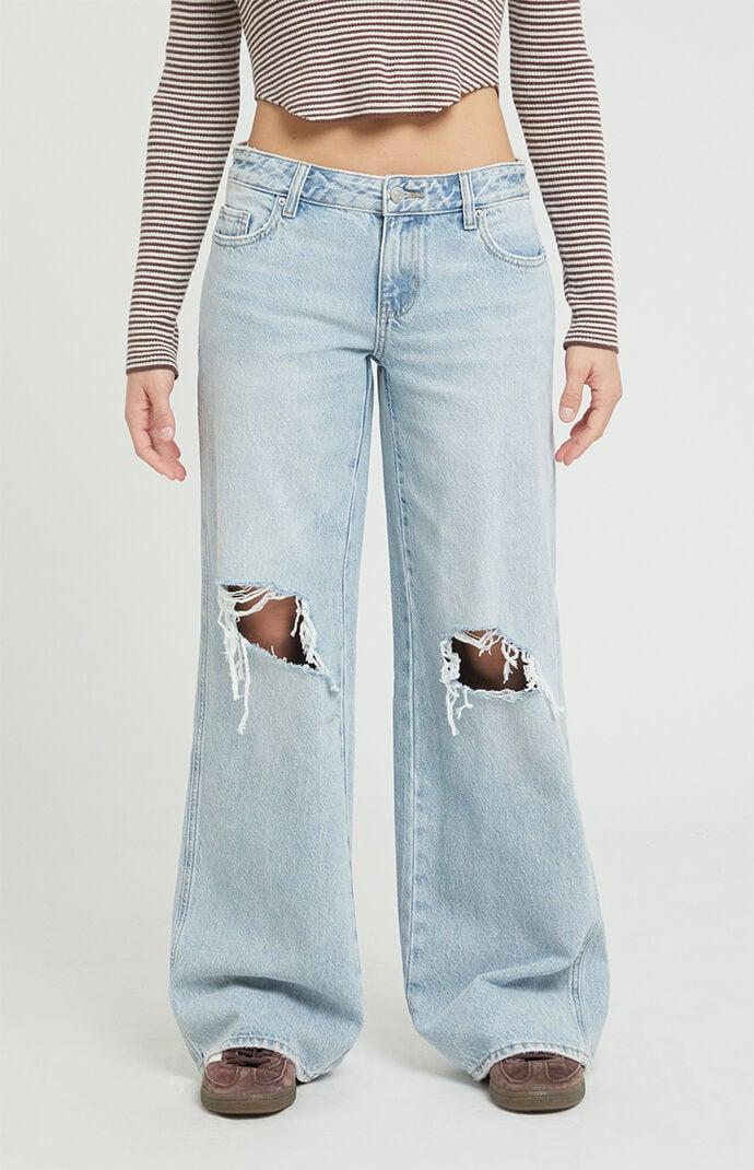 Women's Casey Light Indigo Ripped Knee Low Rise Baggy Jeans Product Image