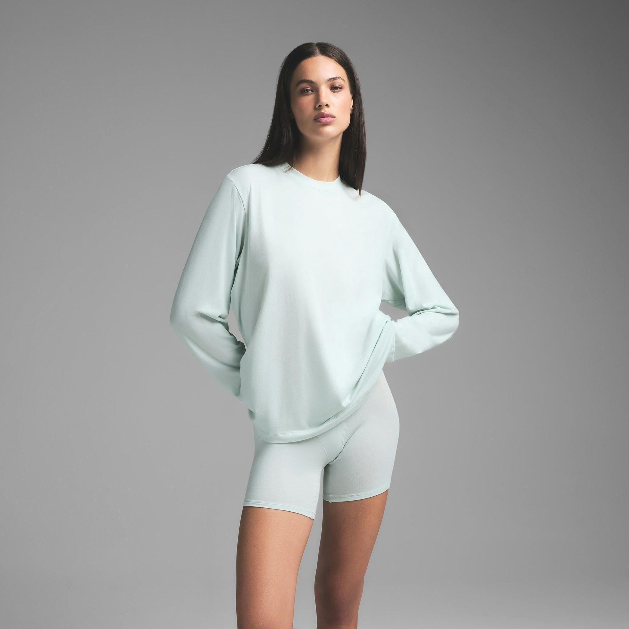 BOYFRIEND LONG SLEEVE T-SHIRT | FROST Product Image