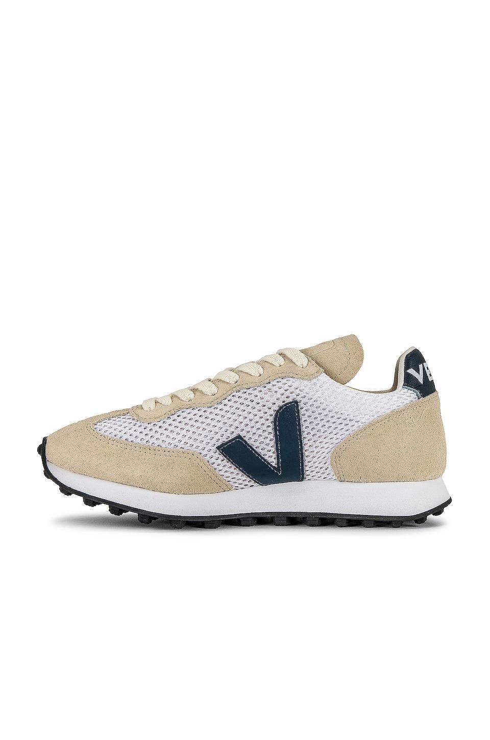 Rio Branco Light Sneaker Veja Product Image