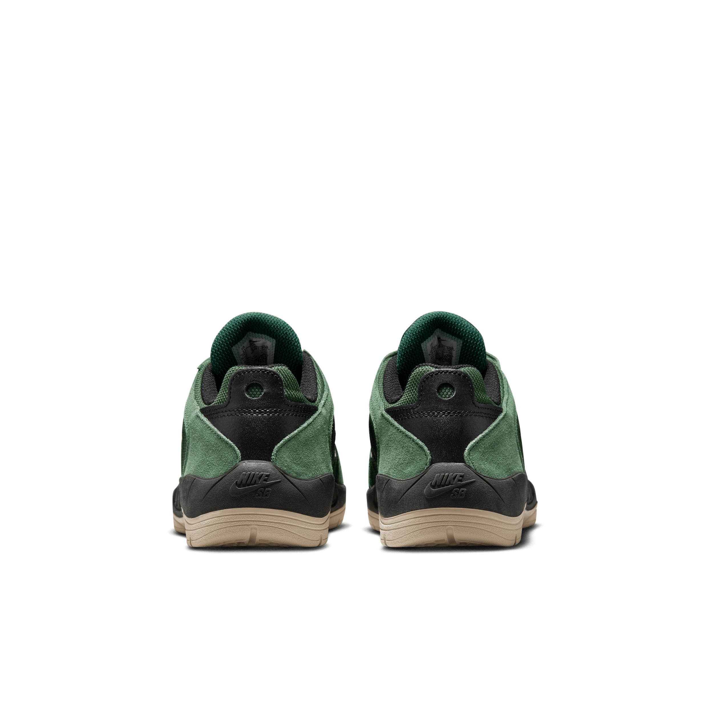 Men's Nike SB Vertebrae Shoes Product Image