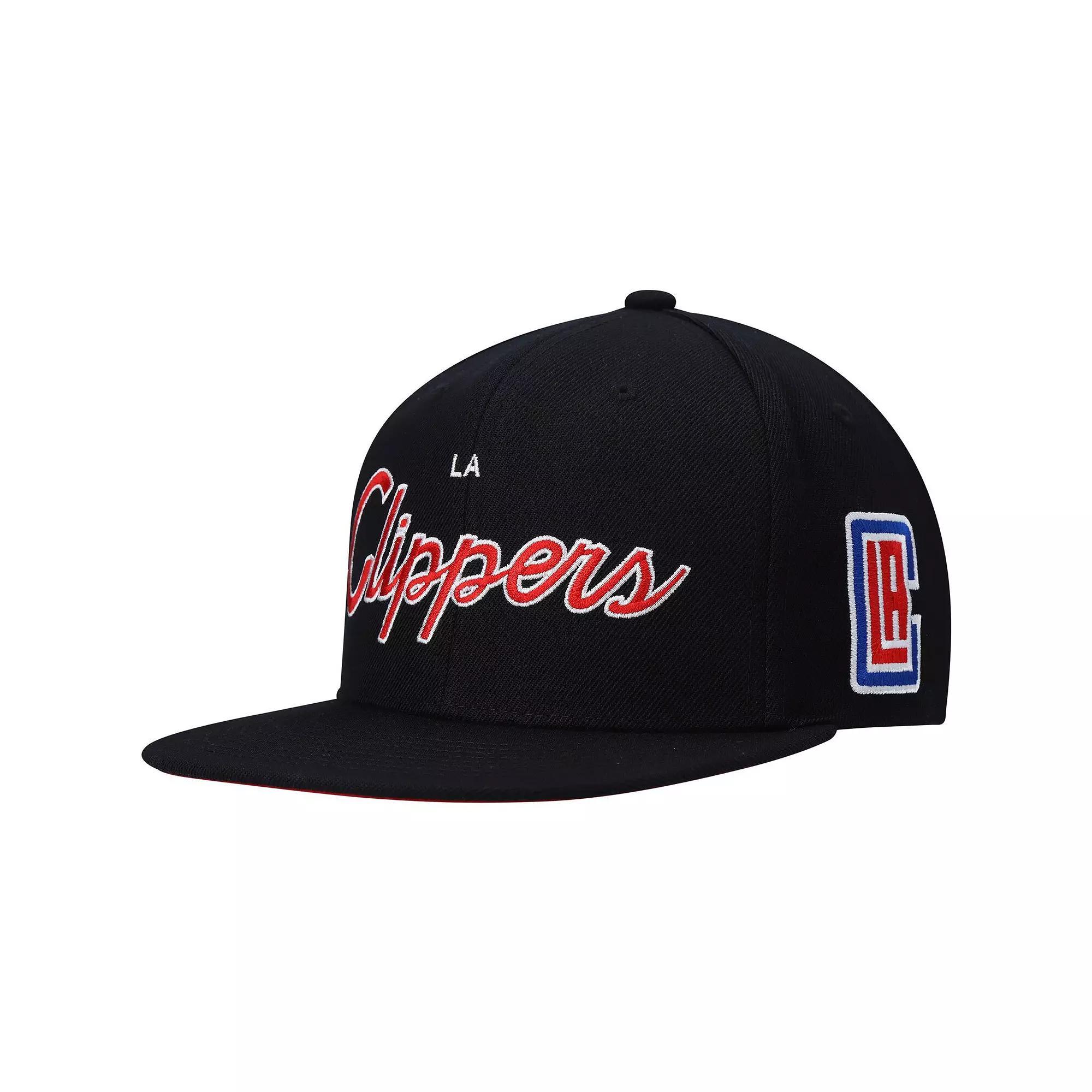 Men's Mitchell & Ness Black LA Clippers Hardwood Classics Script 2.0 Snapback Hat Product Image