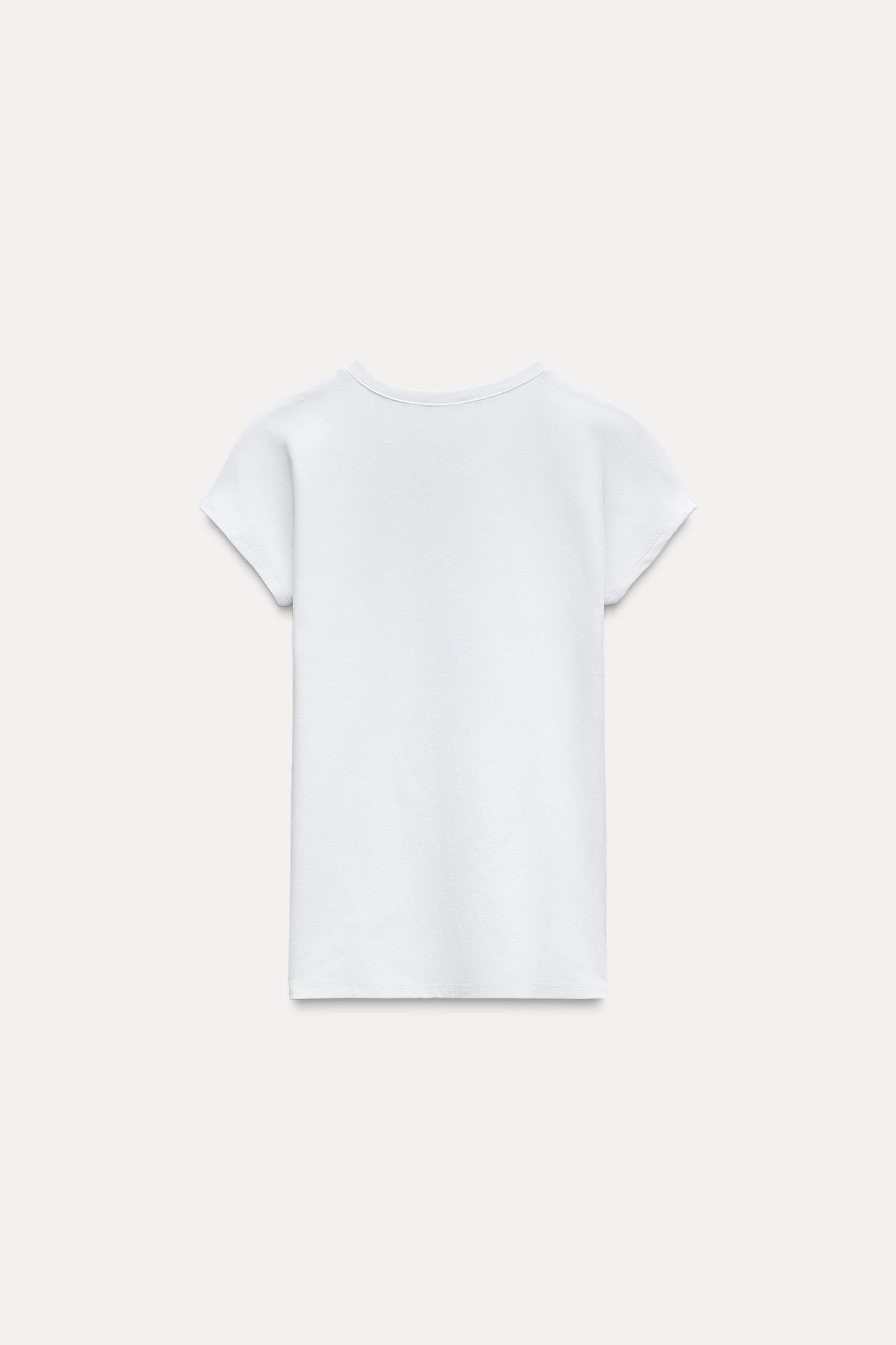 V-NECK TOP Product Image