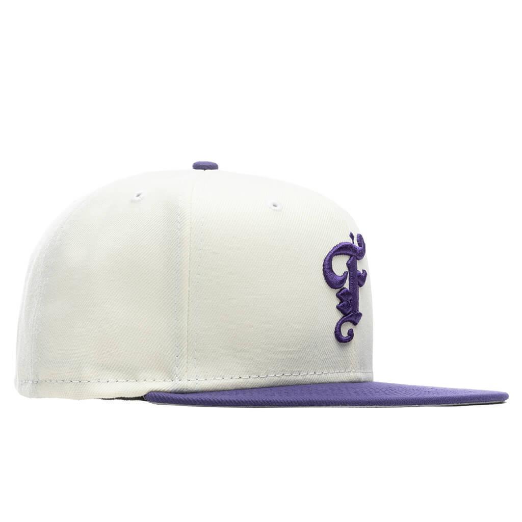 Feature x New Era OE Fitted Cap - Off-White/New Orchid Male Product Image