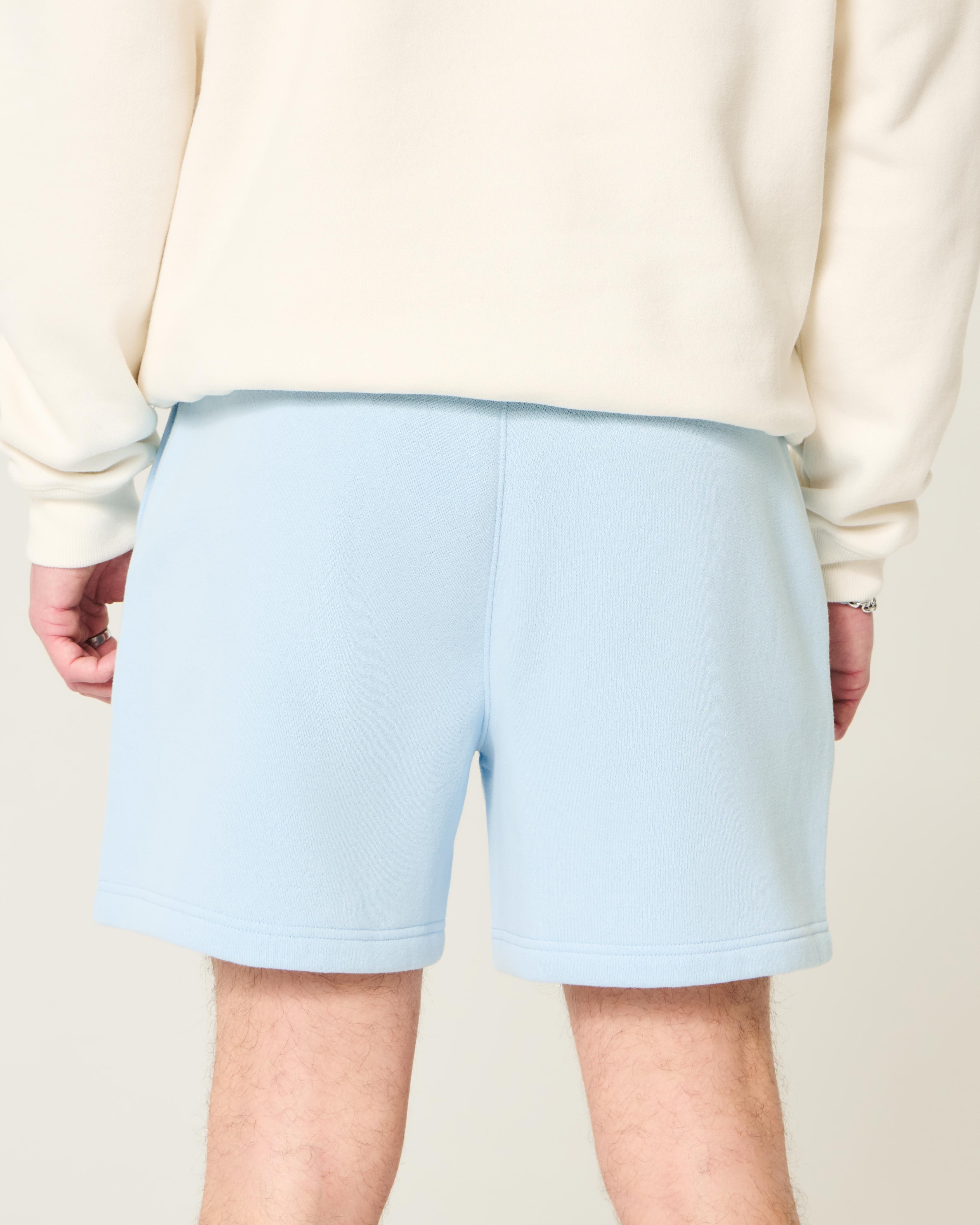 Mid-Thigh Camo Loose Fleece Shorts Product Image