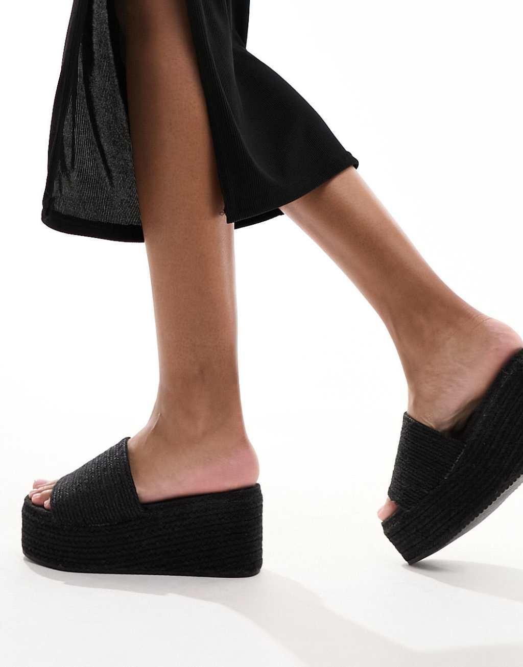 South Beach platform espadrille mules sandals in black Product Image