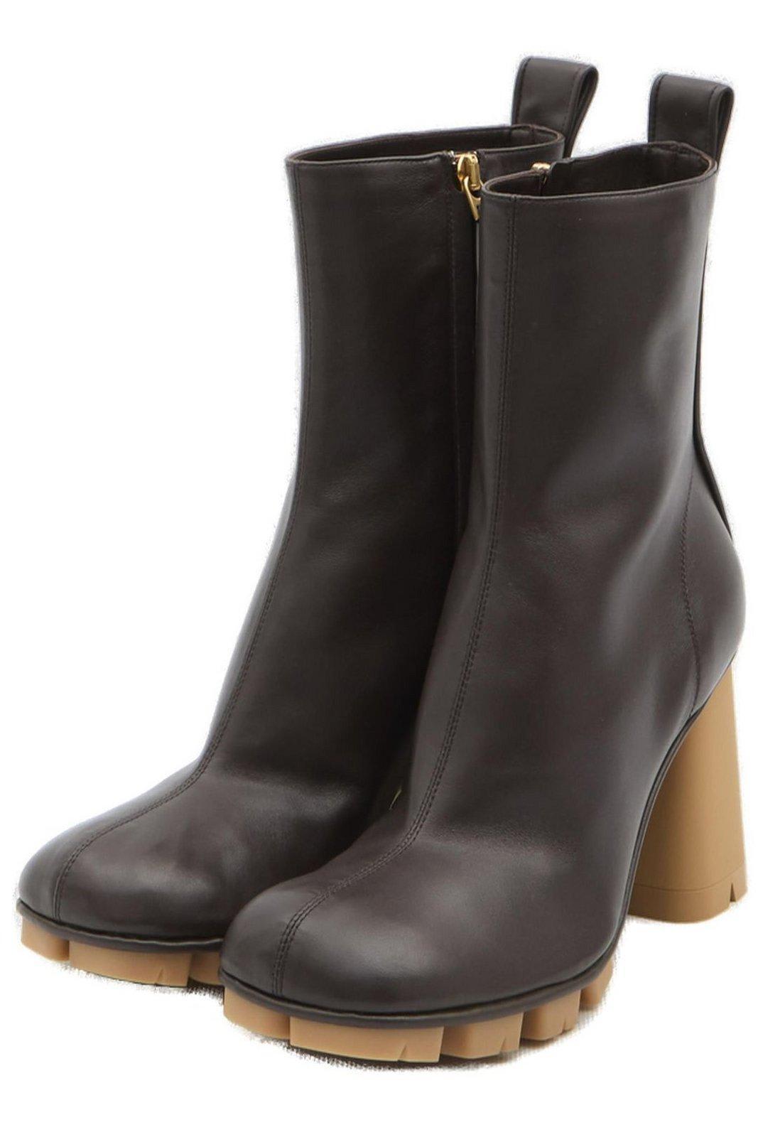 BOTTEGA VENETA Shore Ankle Boots In Brown Product Image