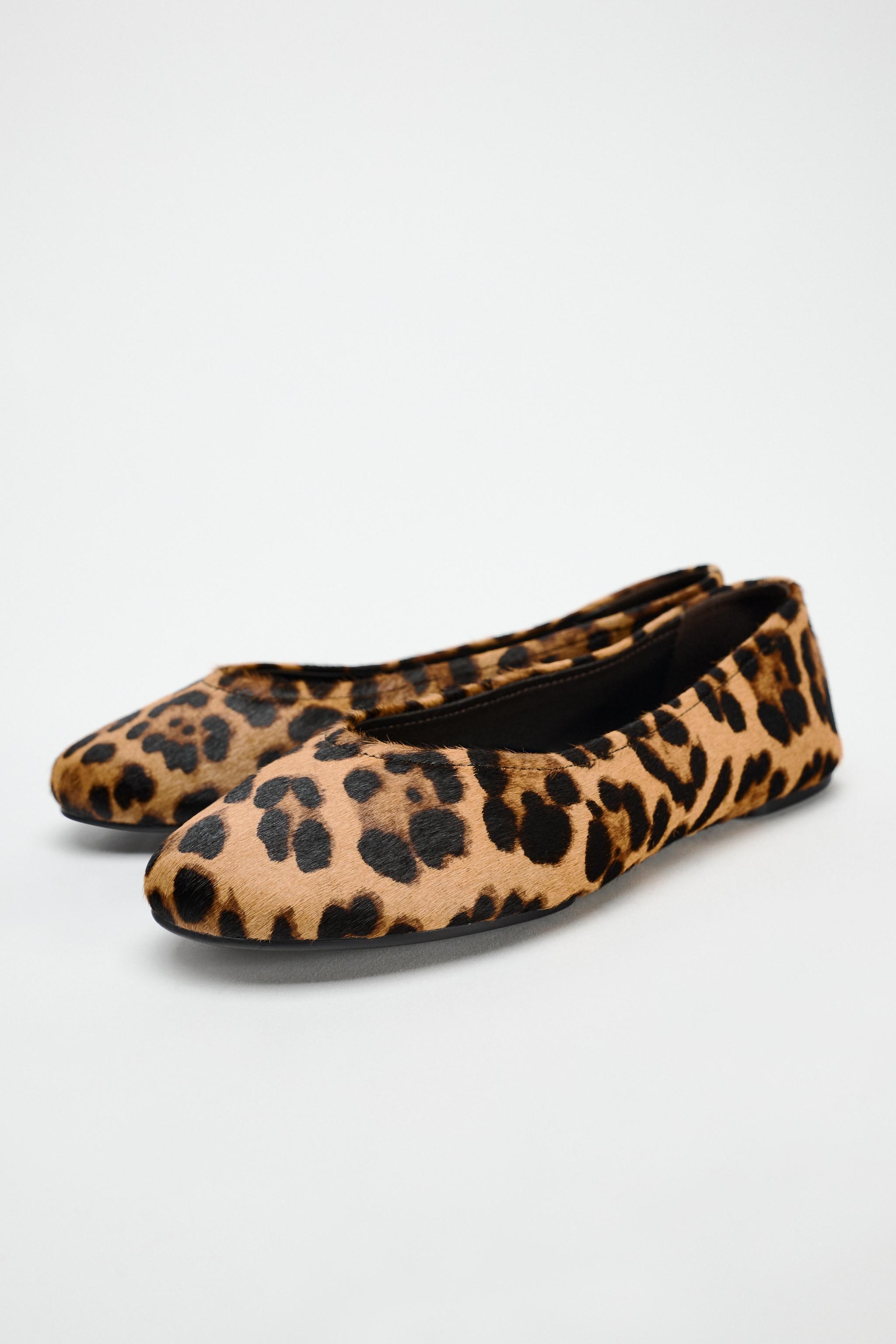 LEATHER ANIMAL PRINT BALLET FLATS Product Image