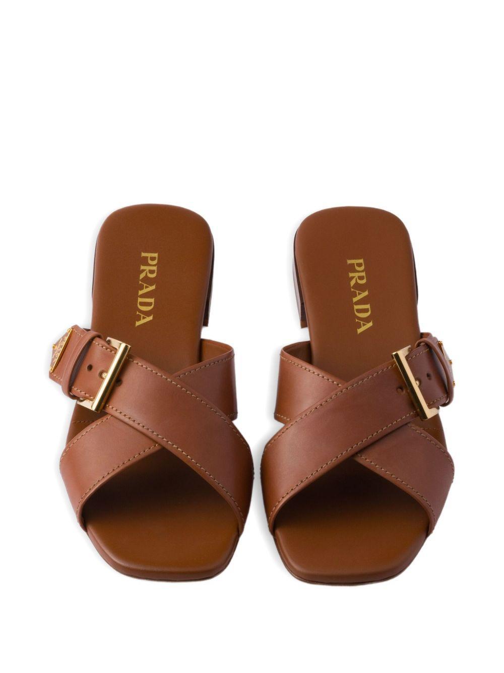 criss-cross buckle-fastening sandals Product Image