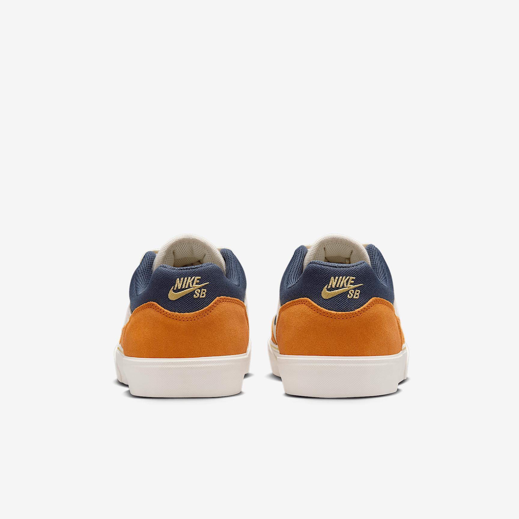 Mens Nike SB Malor Shoes | FV6064-103 Product Image