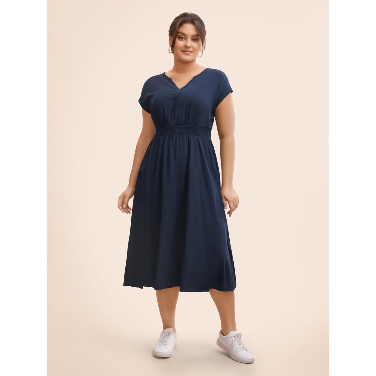 Plus Size Plain Shirred Cap Sleeve Midi Dress Indigo Women Elegant Shirred V-neck Cap Sleeve Curvy BloomChic 12/L Product Image