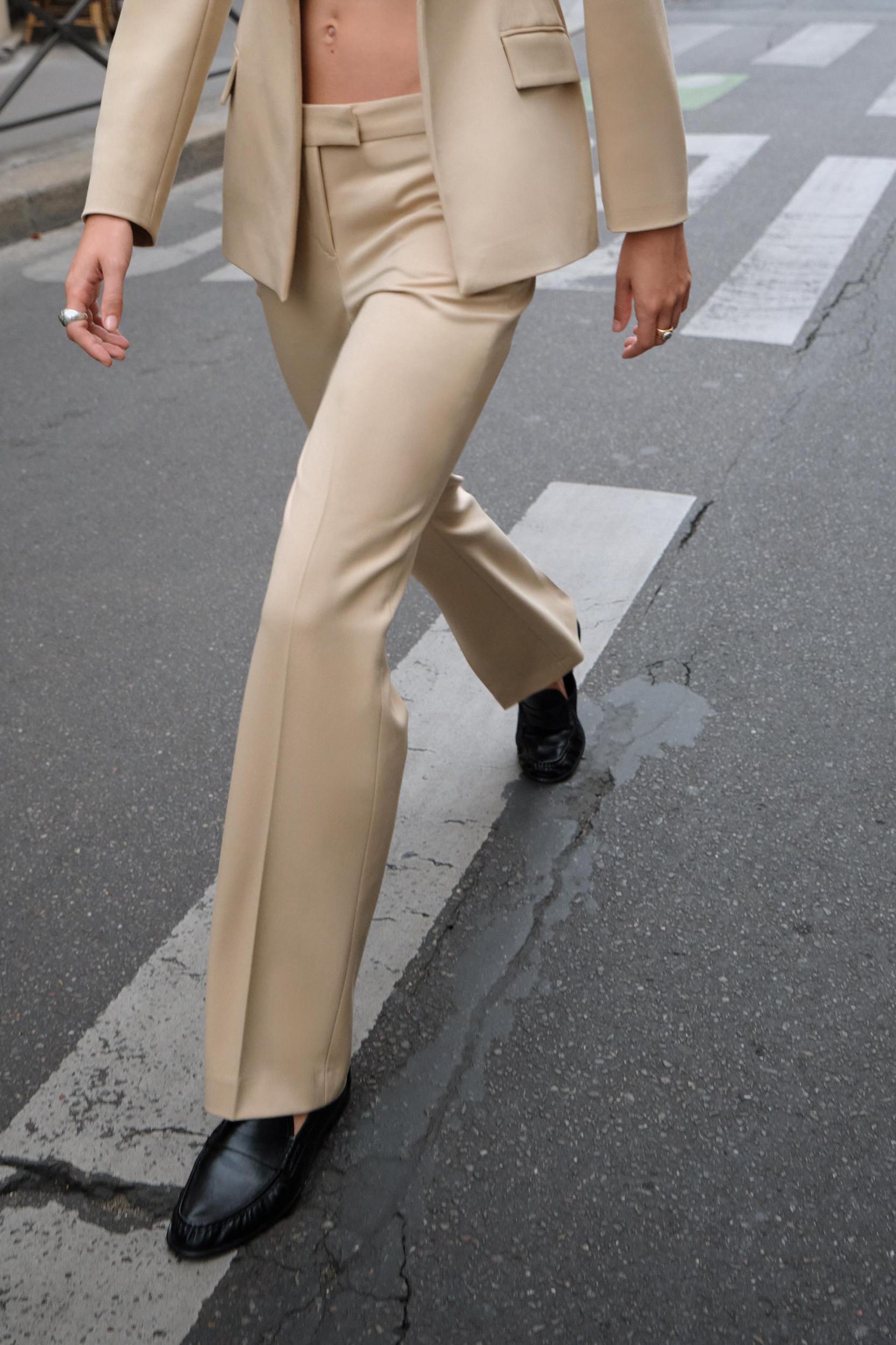 LOW RISE FLARE PANTS Product Image