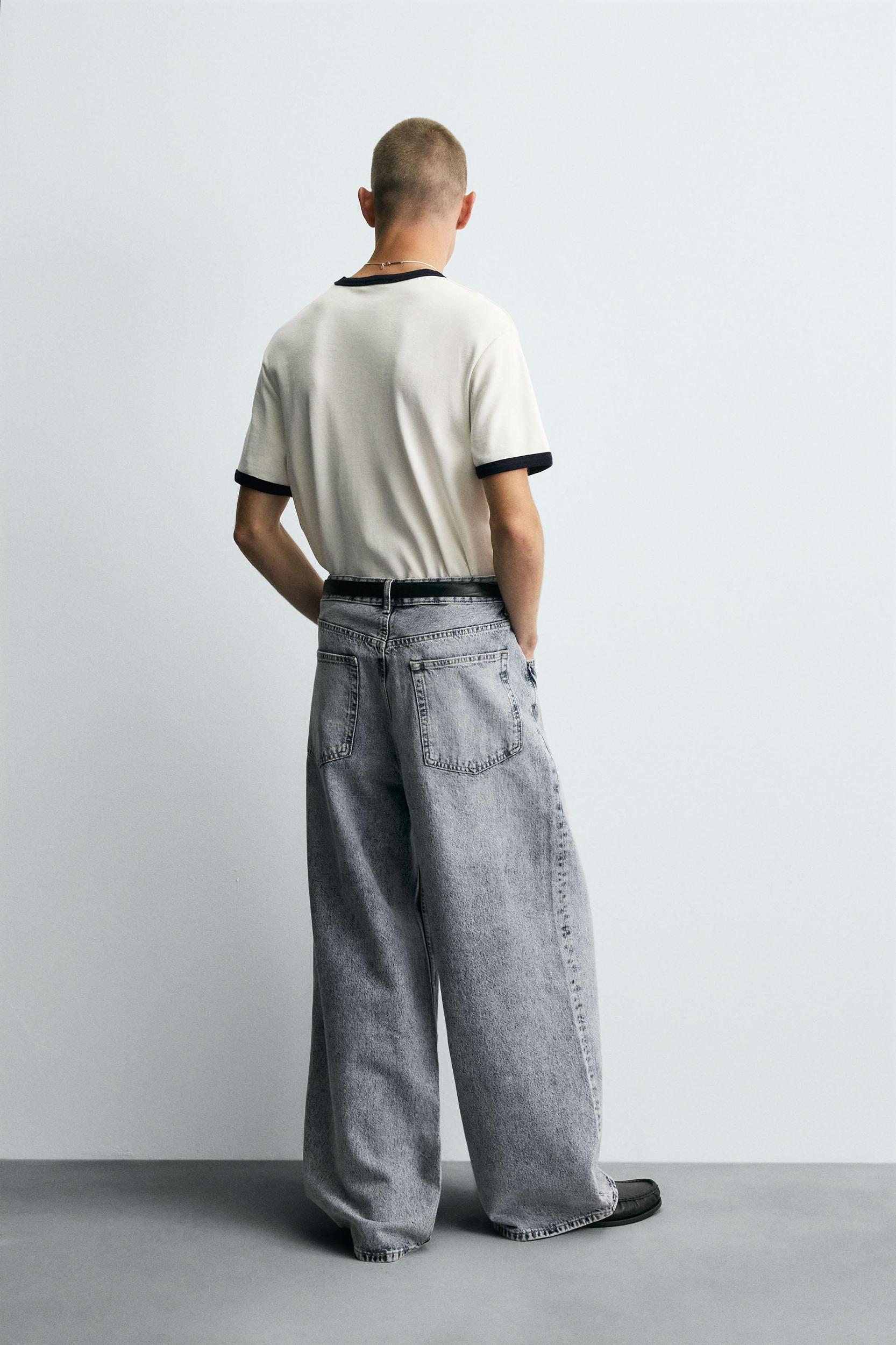 WIDE BAGGY FIT JEANS Product Image