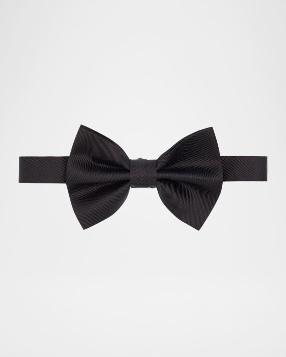 Men's Pre-Tied Silk Bow Tie Product Image