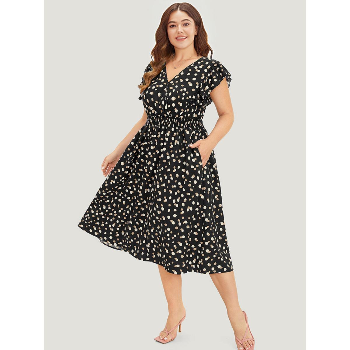 Plus Size Allover Print Pocket Wrap Flutter Cap Sleeve Dress Black Women Office Wrap V-neck Sleeveless Curvy Midi Dress BloomChic 30/6X Product Image
