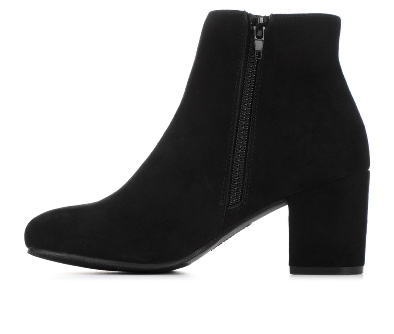 Women's Solanz Caroline Booties Product Image