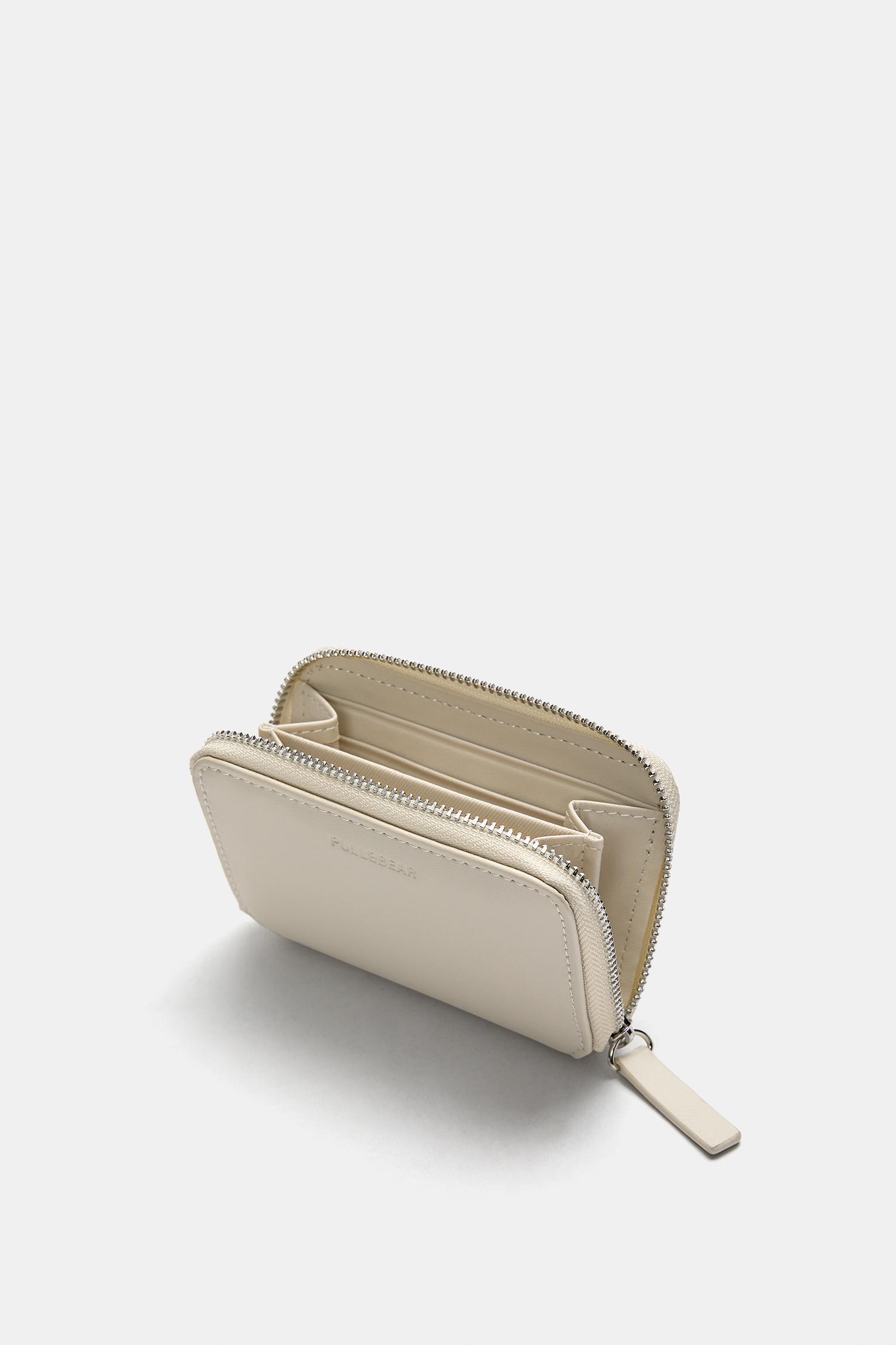 Rubberized wallet Product Image