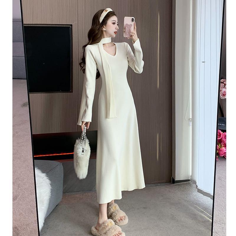 Set: Long-Sleeve V-Neck Plain Midi A-Line Knit Dress + Scarf Product Image