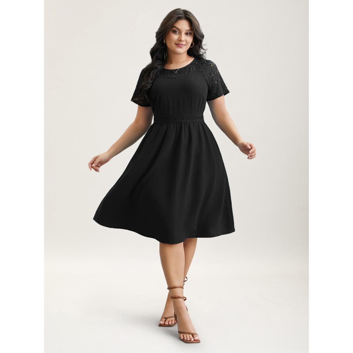 Plus Size Lace Cut-Out Raglan Sleeve Pockets Midi Dress Black Women Timeless Woven ribbon&lace trim Round Neck Short sleeve Curvy BloomChic 26/4X Product Image