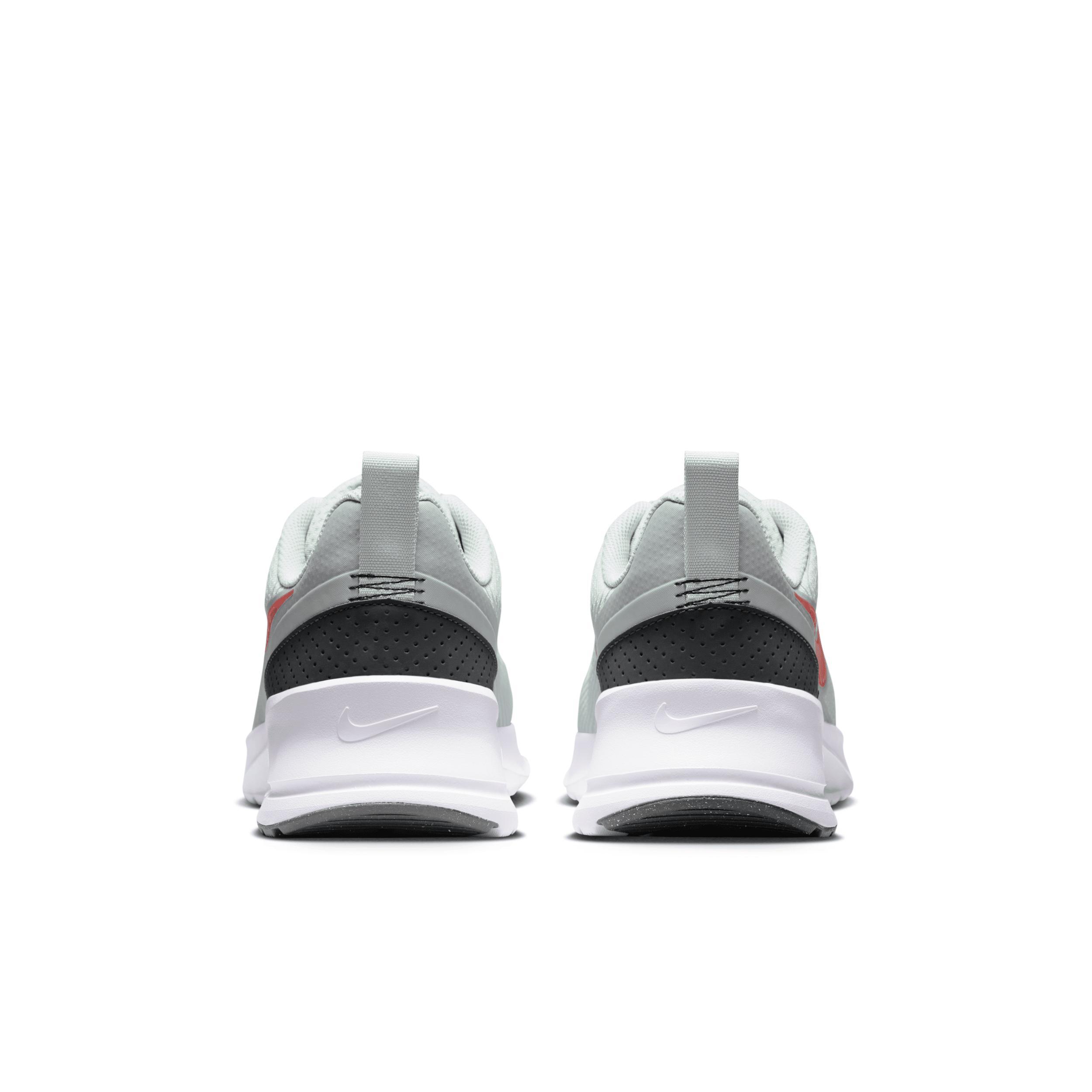 Nike Men's Air Max Nuaxis Shoes Product Image