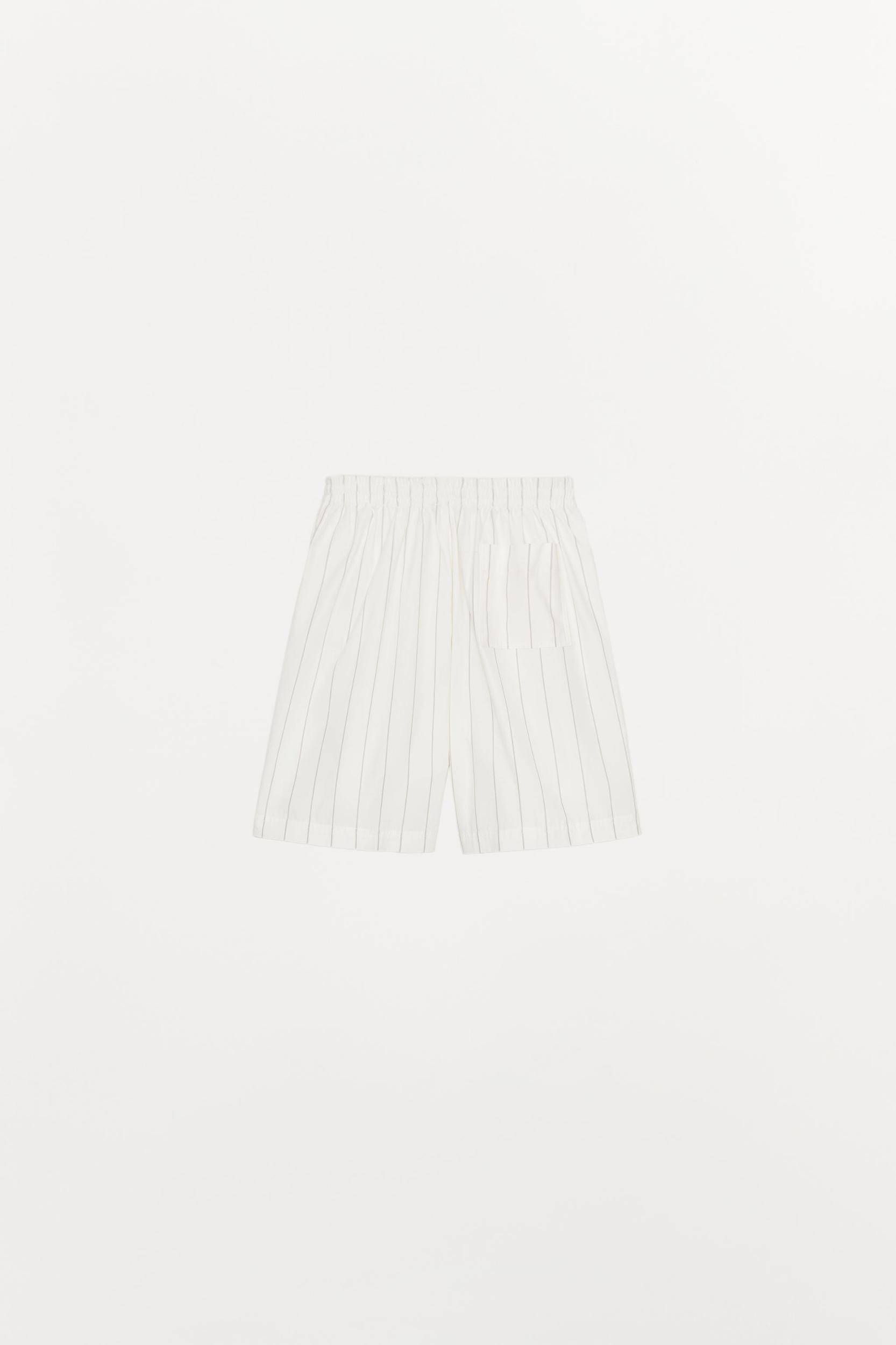 STRIPED BOXER PAJAMA SHORTS Product Image
