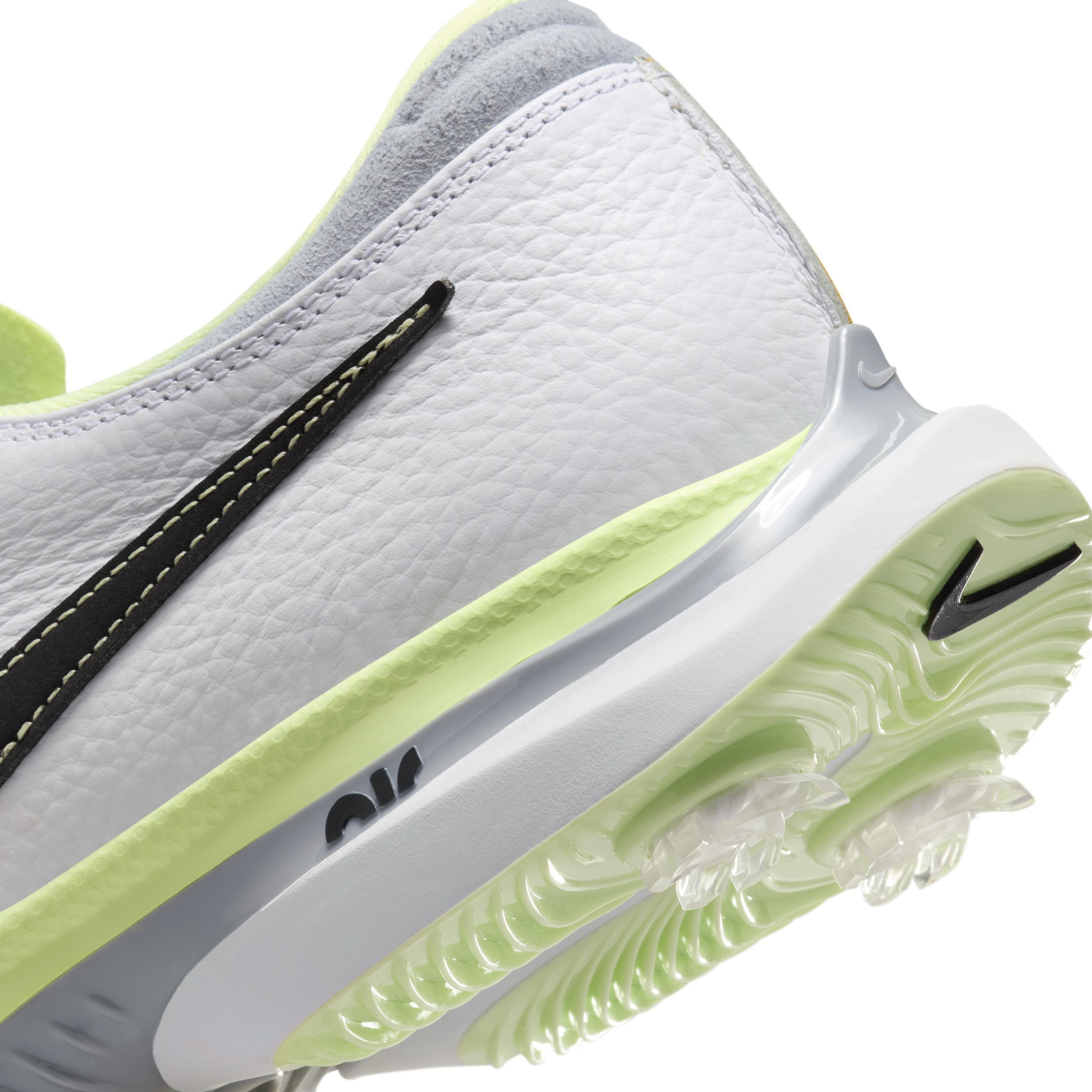 Nike Victory Tour 3 Golf Shoes (Wide) Product Image