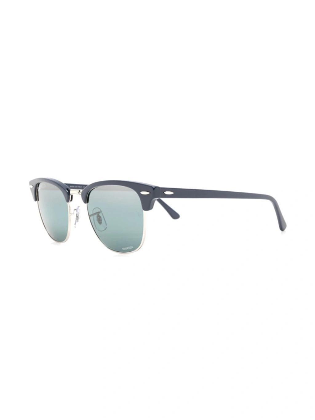 RAY BAN Contrasting-bridge Detail Sunglasses In Blau Product Image