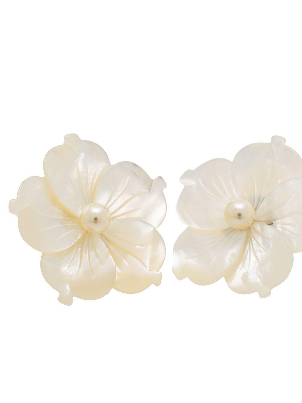 mother-of-pearl flower stud earrings Product Image