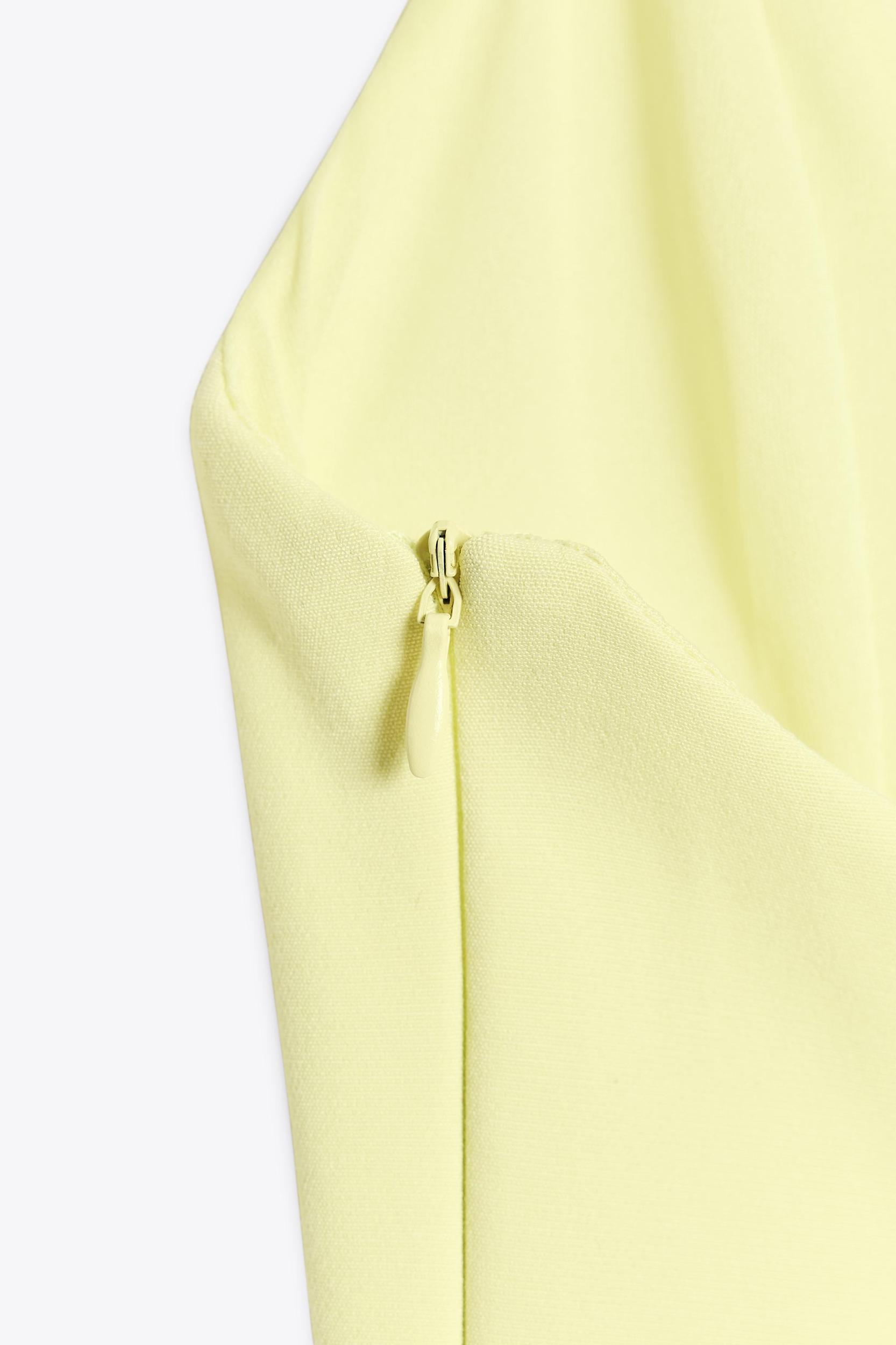 STRETCH PEPLUM TOP Product Image