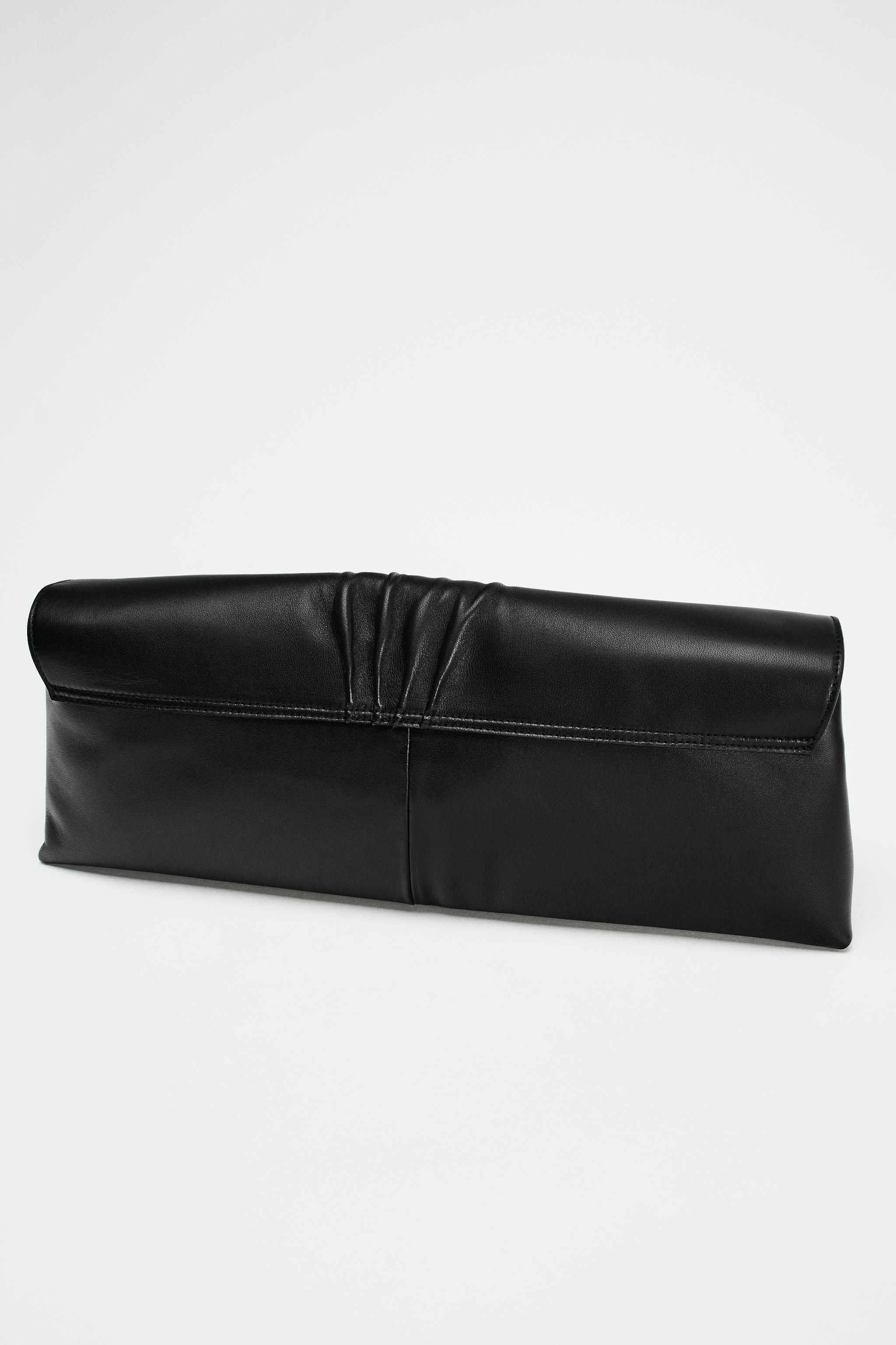 LONG LEATHER BAG Product Image