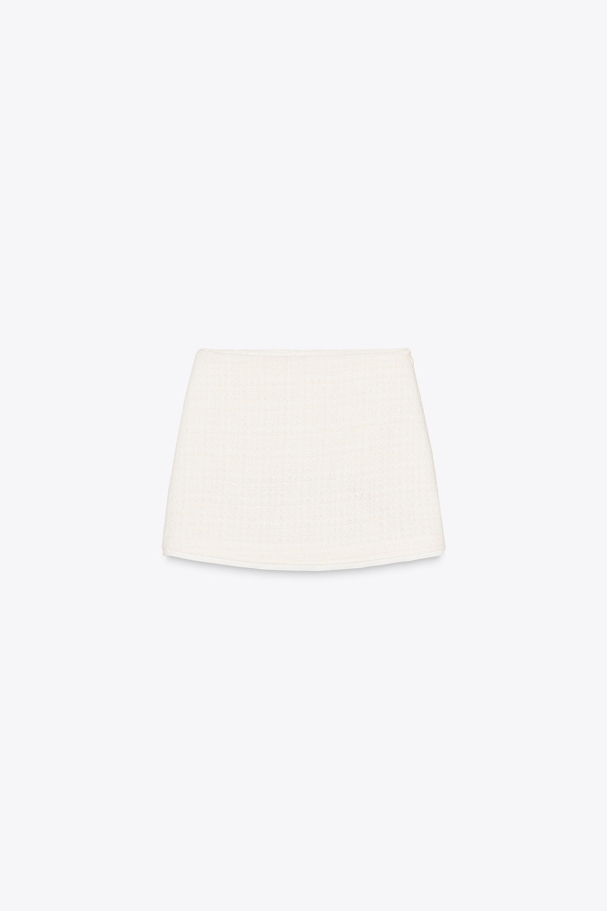 TEXTURED SKORT Product Image