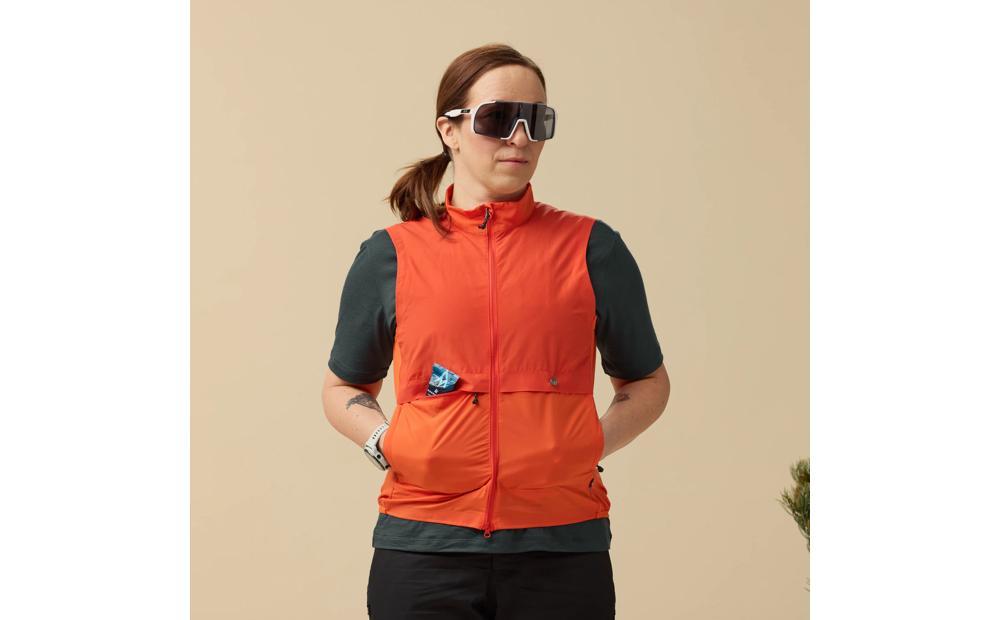 Hoja Adventure Vest W Product Image